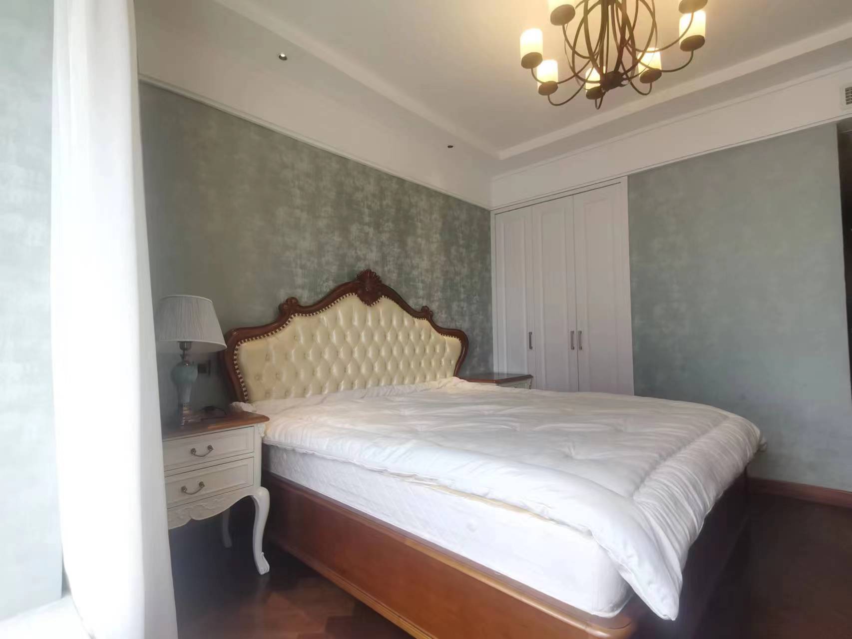 圆融广场公馆 3室2厅2卫 143m&sup2;