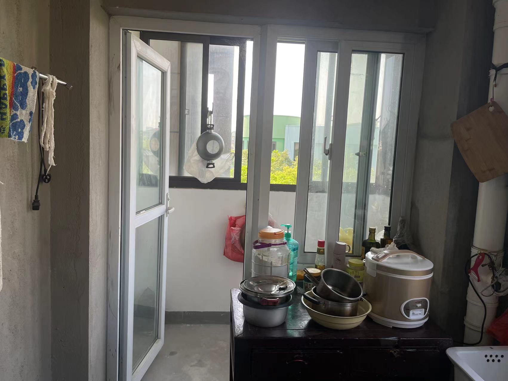 江景苑小区 3室2厅2卫 136m&sup2;