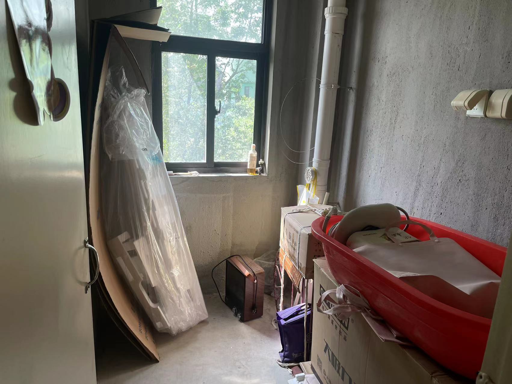 江景苑小区 3室2厅2卫 136m&sup2;