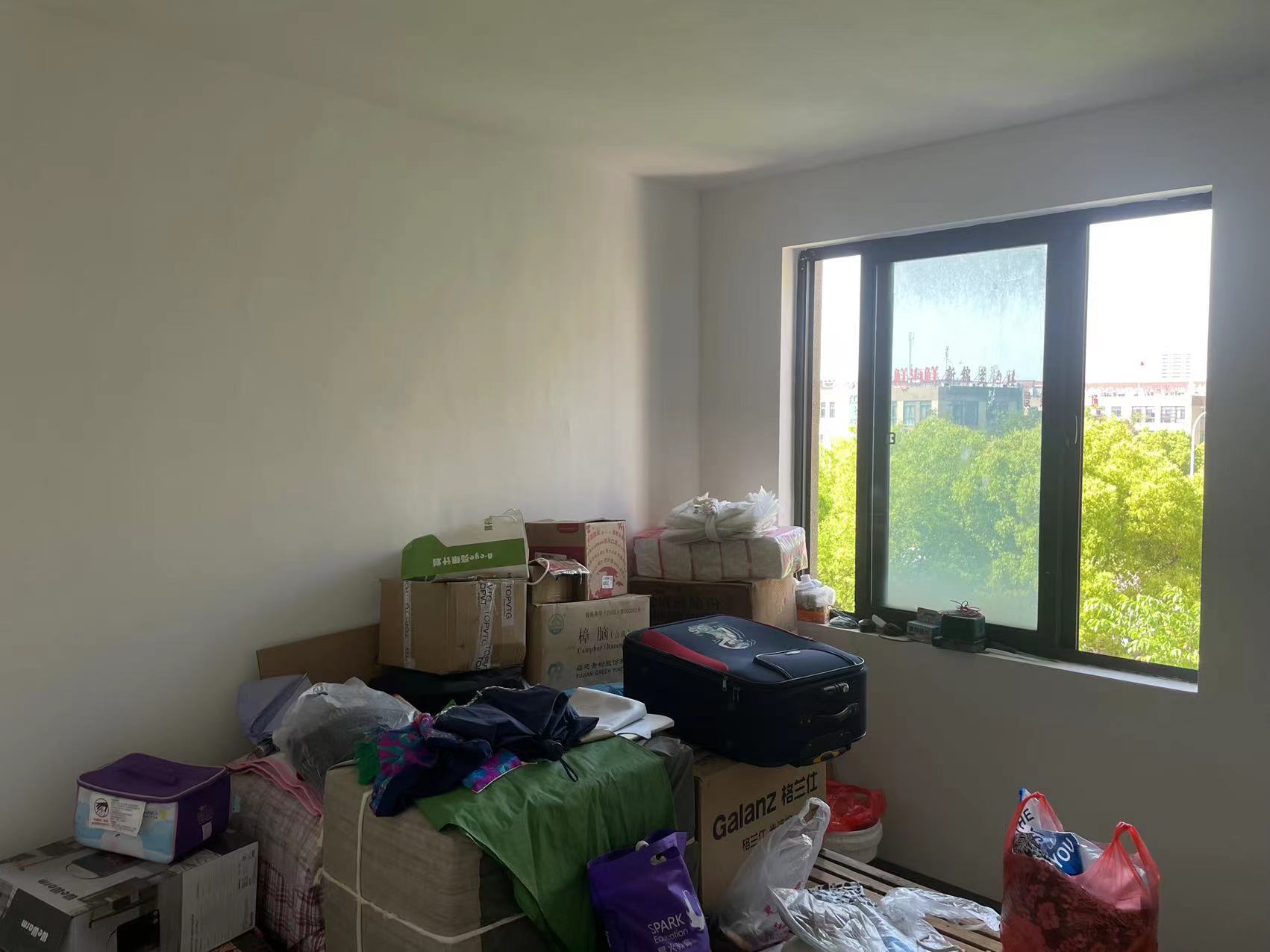 江景苑小区 3室2厅2卫 136m&sup2;