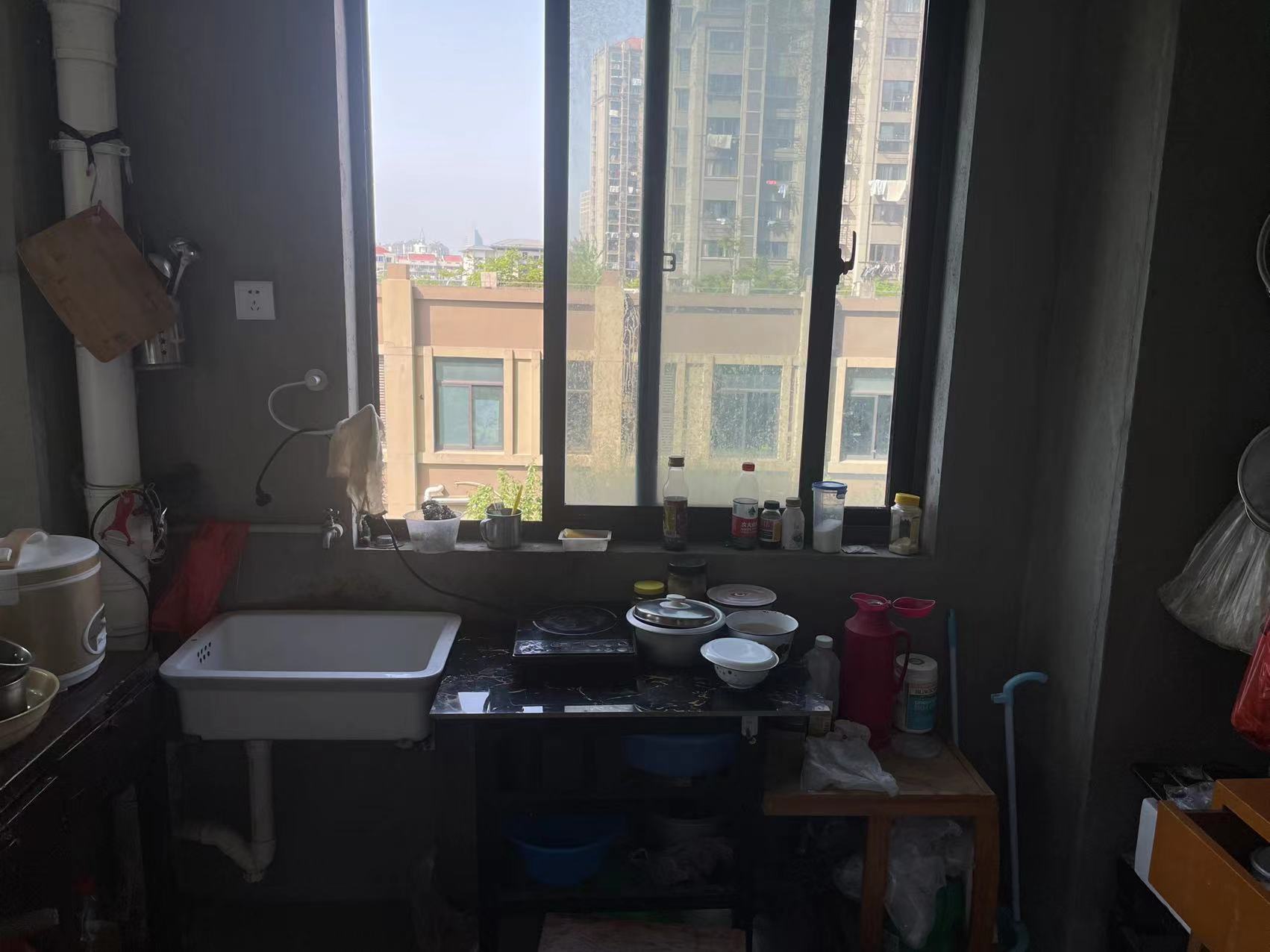 江景苑小区 3室2厅2卫 136m&sup2;