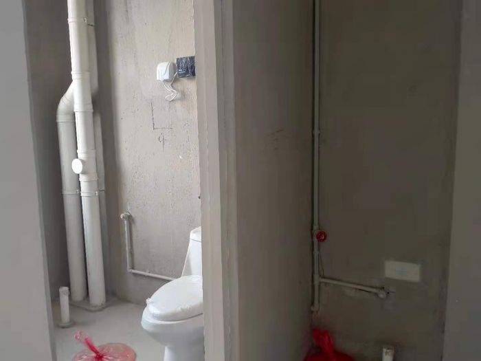 兴石花园 3室1厅1卫 105m&sup2;