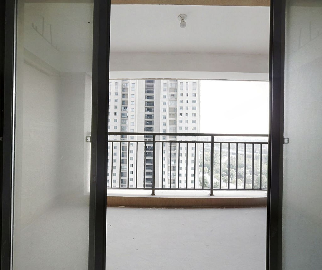 江景国际家园北区 3室1厅1卫 143m&sup2;
