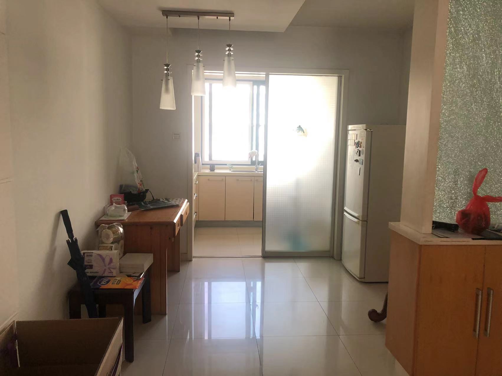 都市华城 3室2厅2卫 142m&sup2;