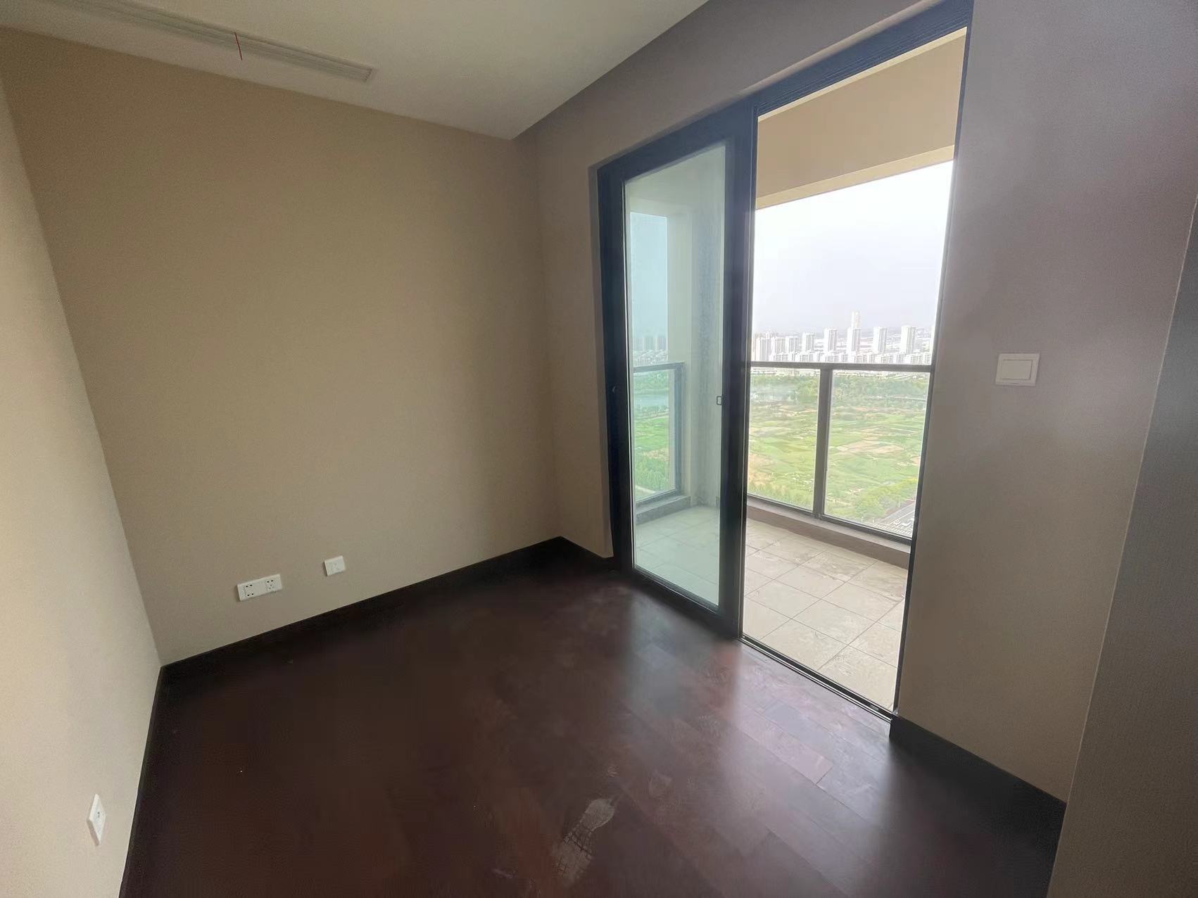 南通和风雅颂 5室2厅2卫 187m&sup2;