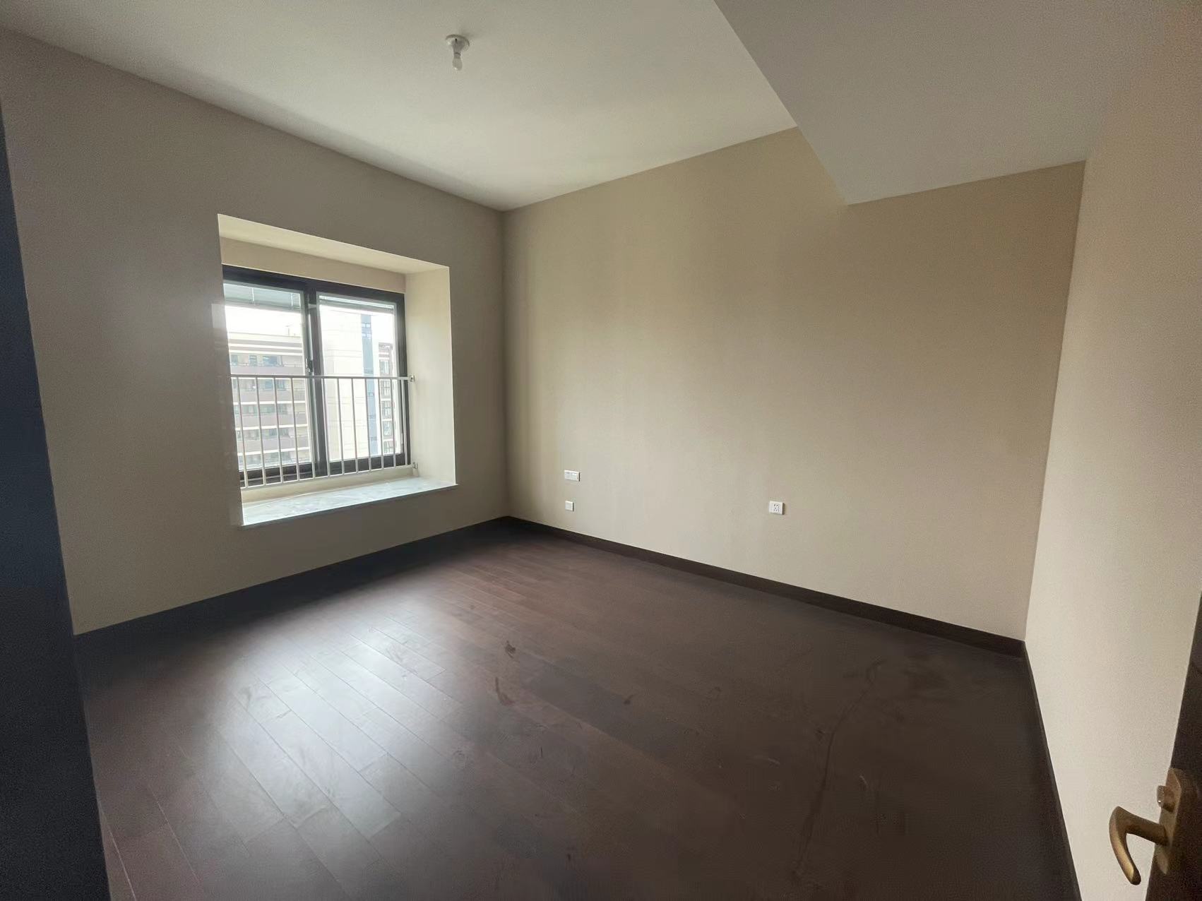 南通和风雅颂 5室2厅2卫 187m&sup2;