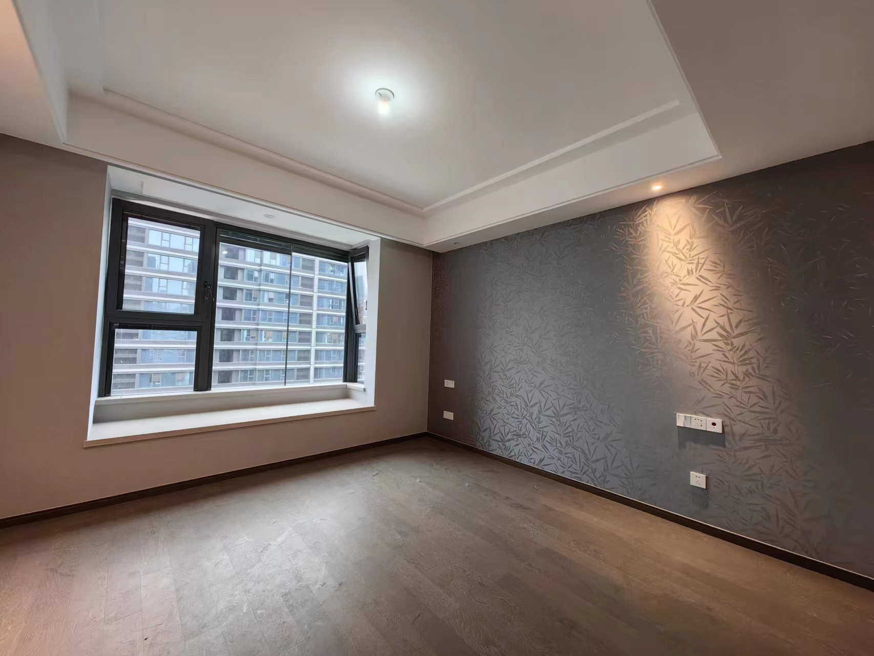 绿城&middot;晓风印月 5室2厅32卫 202.32m&sup2;
