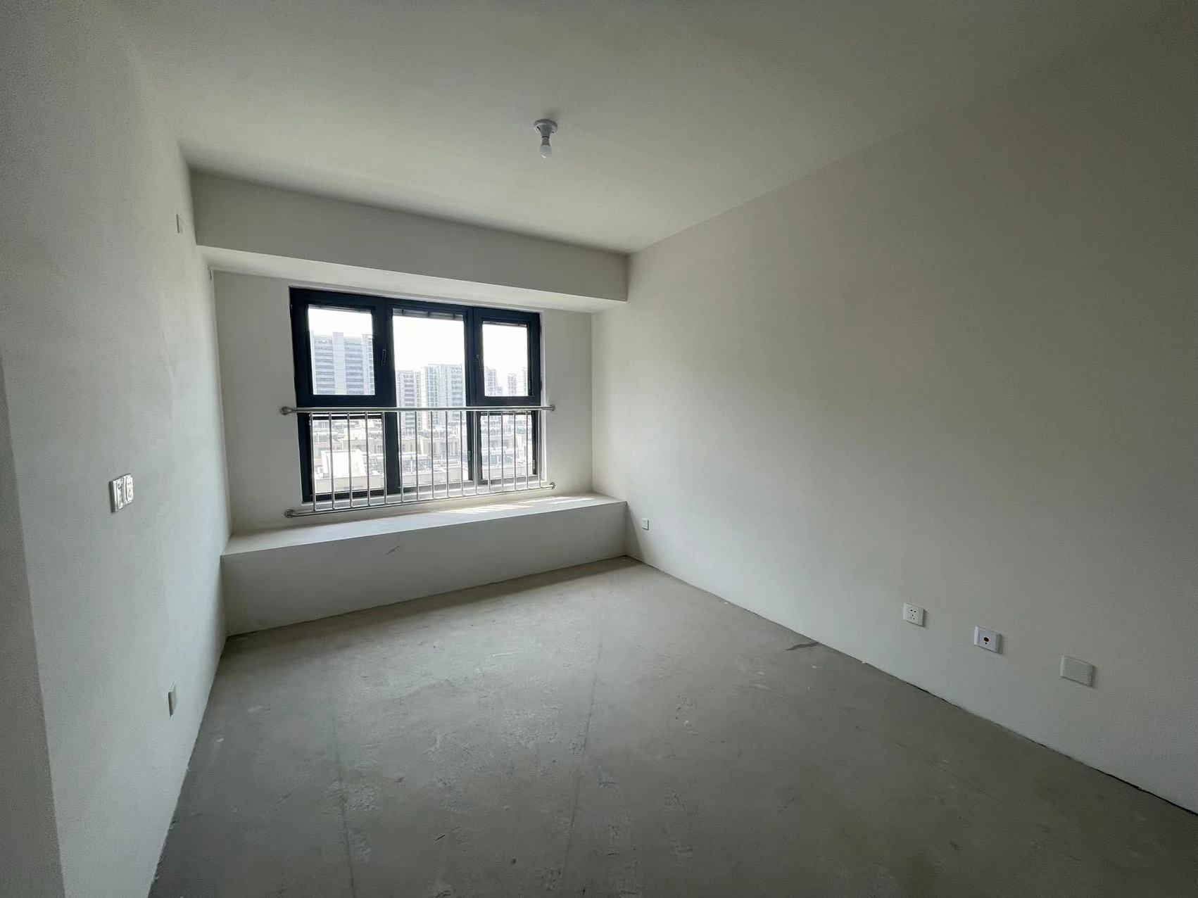 卓越悦宸 3室2厅1卫 93.00m&sup2;