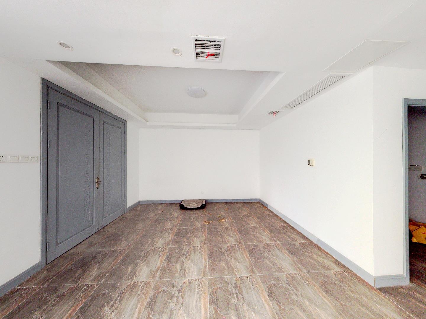 中南世纪城北区 4室2厅1卫 157m&sup2;