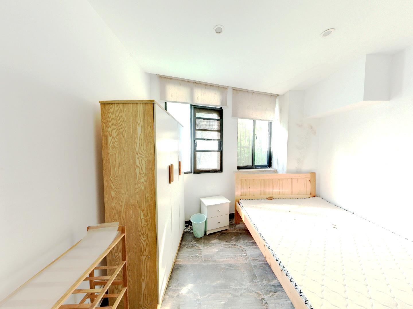 中南世纪城北区 4室2厅1卫 157m&sup2;