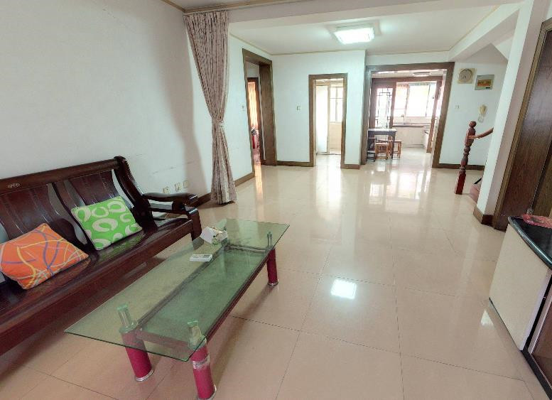 外滩小区 5室2厅2卫 210m&sup2;