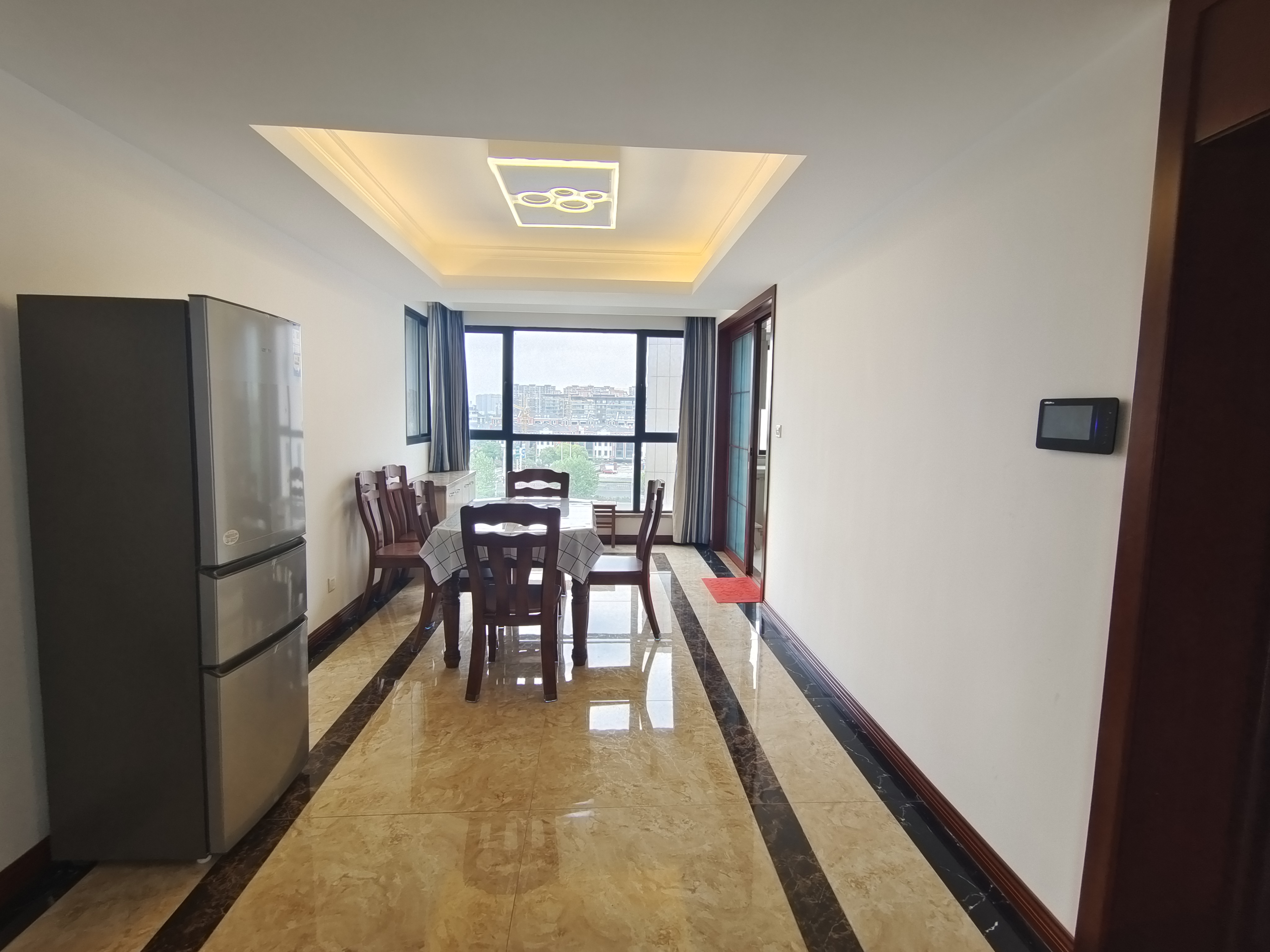 中港城世家 3室2厅2卫 142m&sup2;