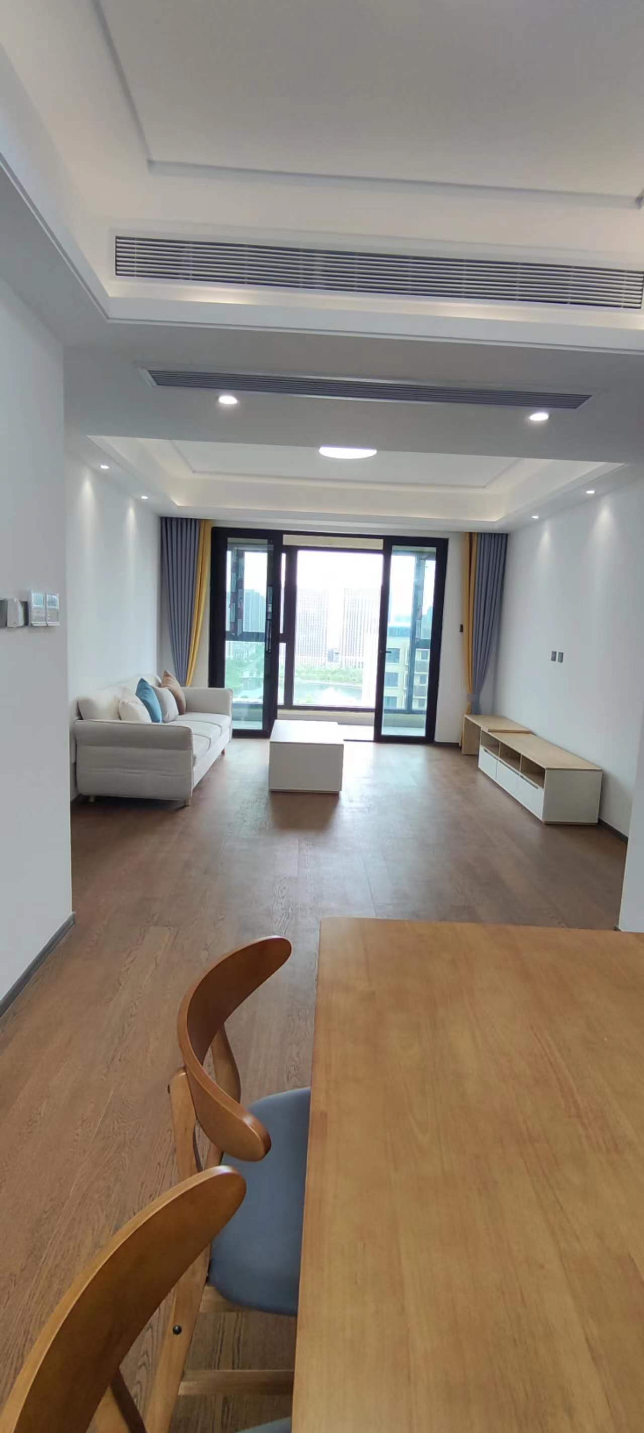 春风南岸西园 4室2厅2卫 140m&sup2;