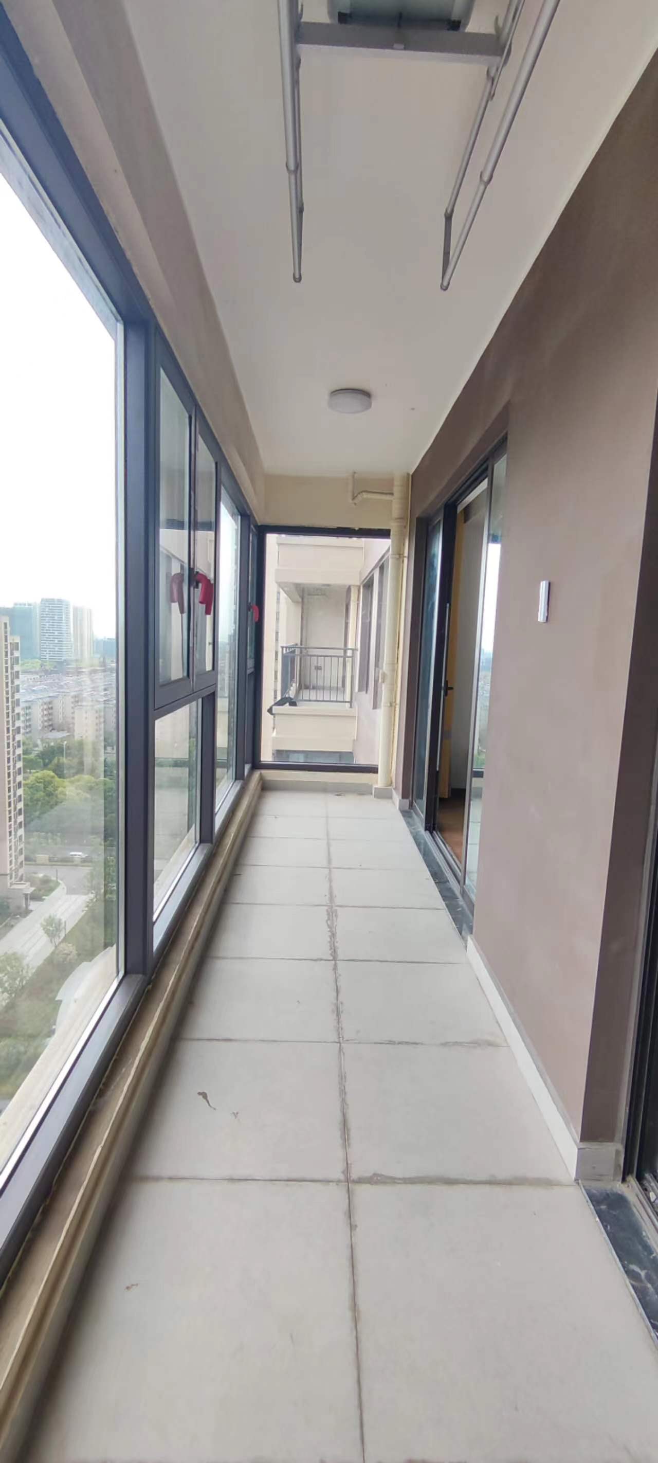 春风南岸西园 4室2厅2卫 140m&sup2;