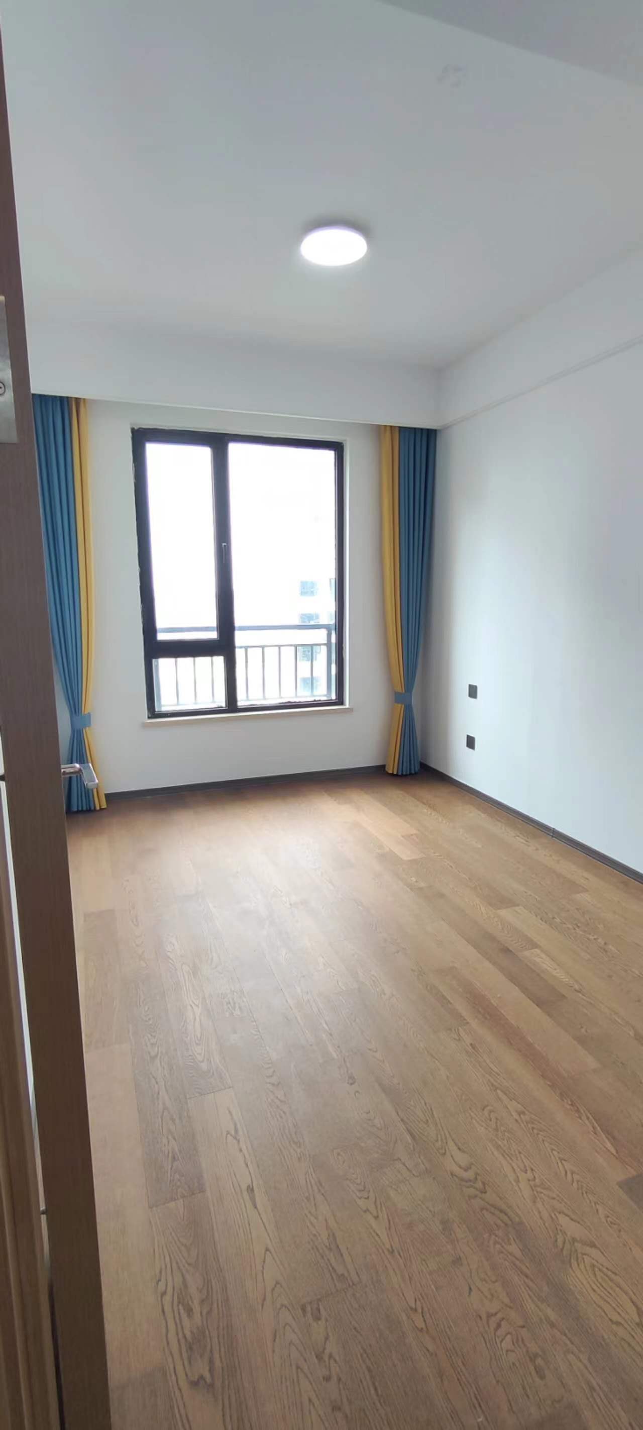 春风南岸西园 4室2厅2卫 140m&sup2;