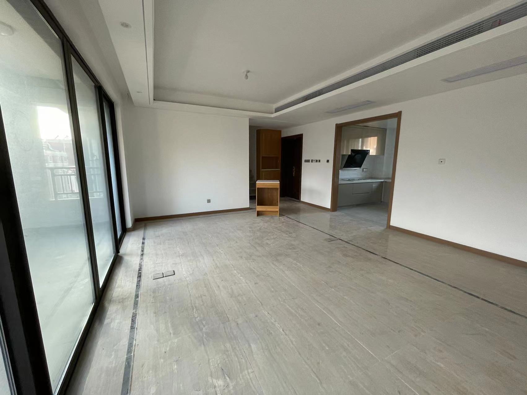 佳期漫 5室2厅2卫 200.00m&sup2;
