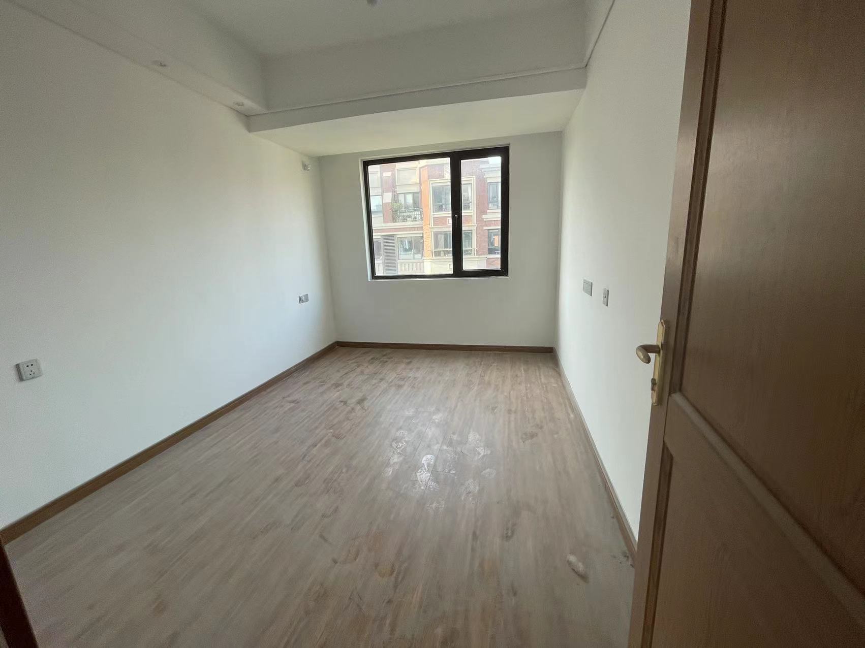 佳期漫 5室2厅2卫 200.00m&sup2;