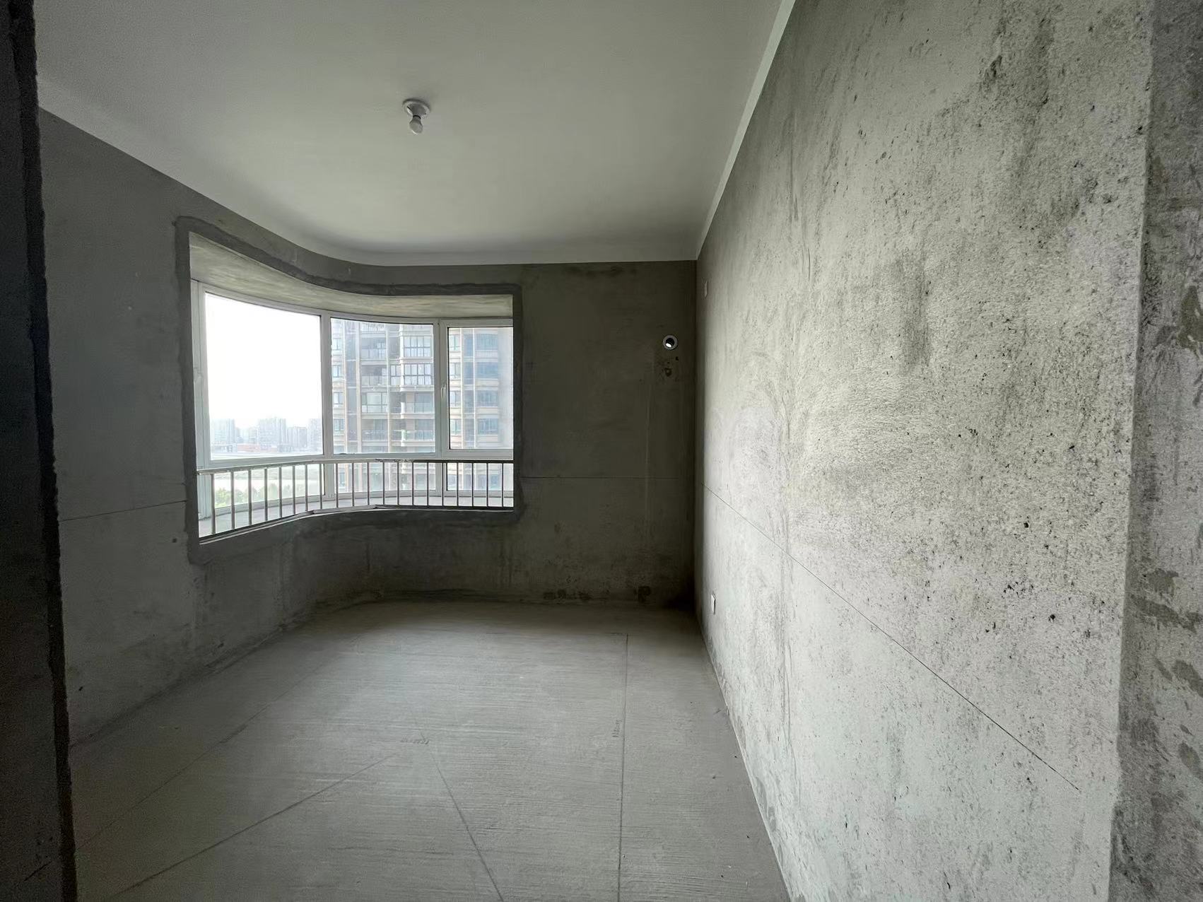富都豪园 3室2厅2卫 119m&sup2;