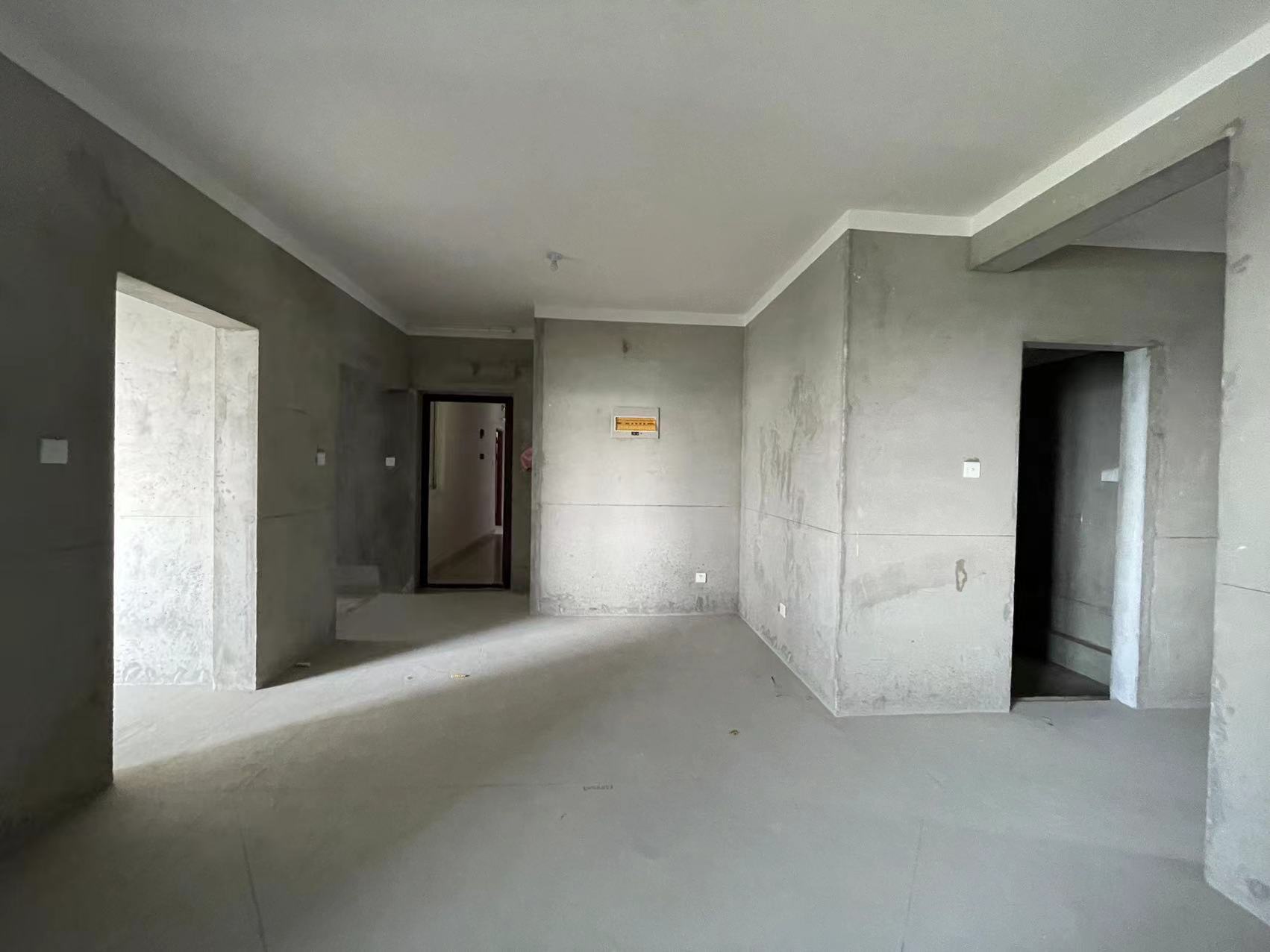 富都豪园 3室2厅2卫 119m&sup2;