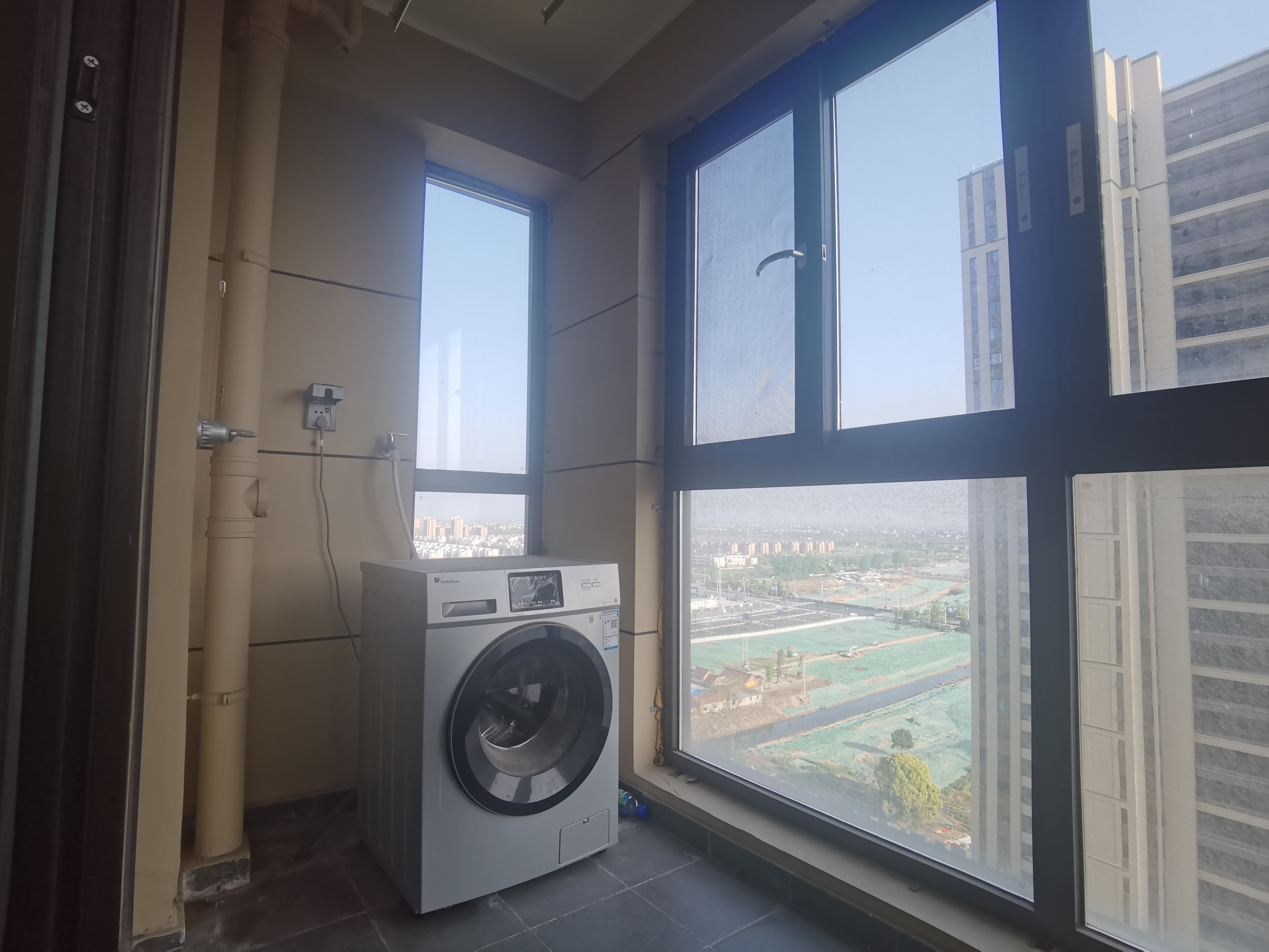 富力院士廷 3室2厅2卫 109m&sup2;