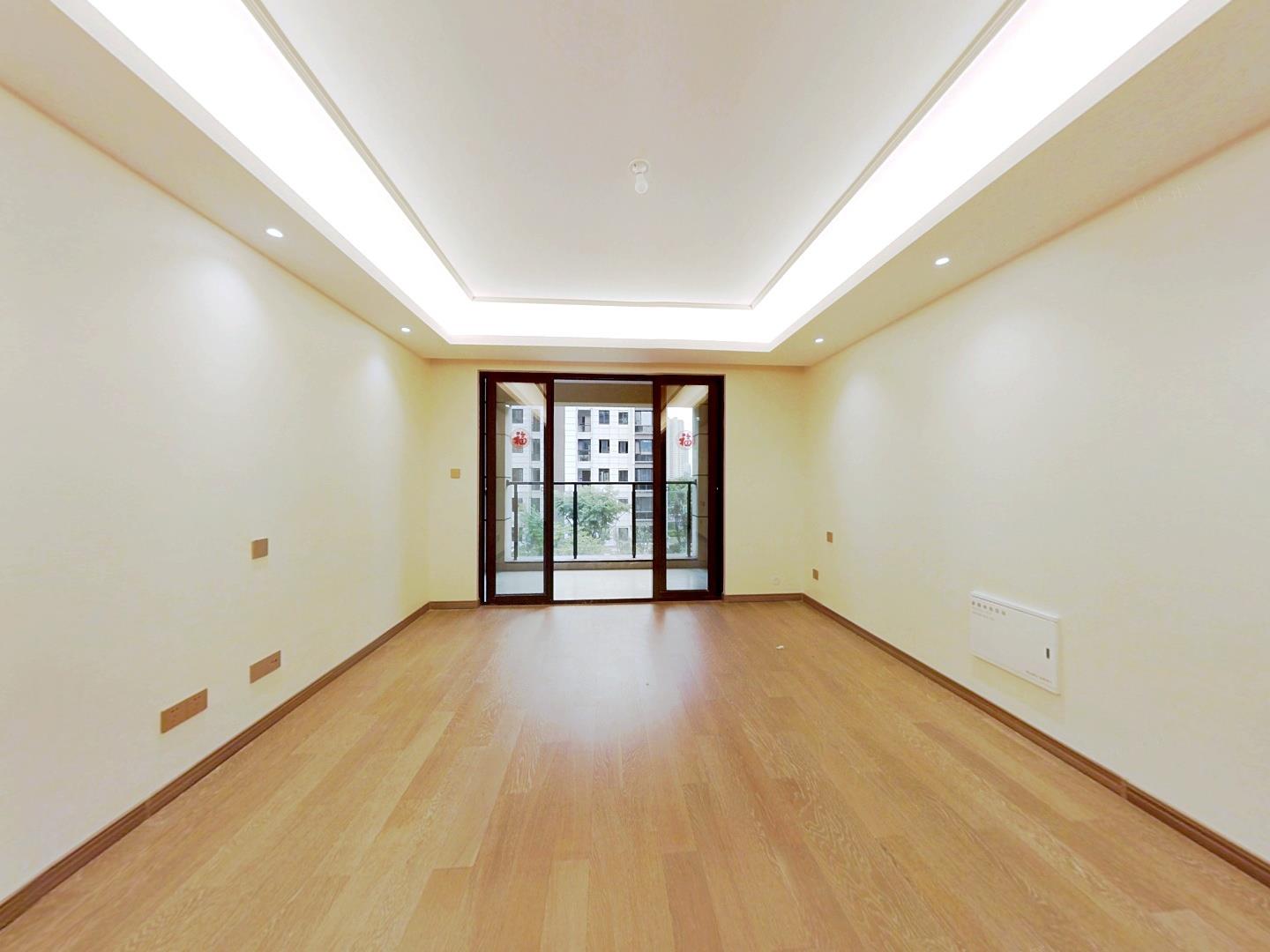 中创大都会 3室2厅2卫 122m&sup2;