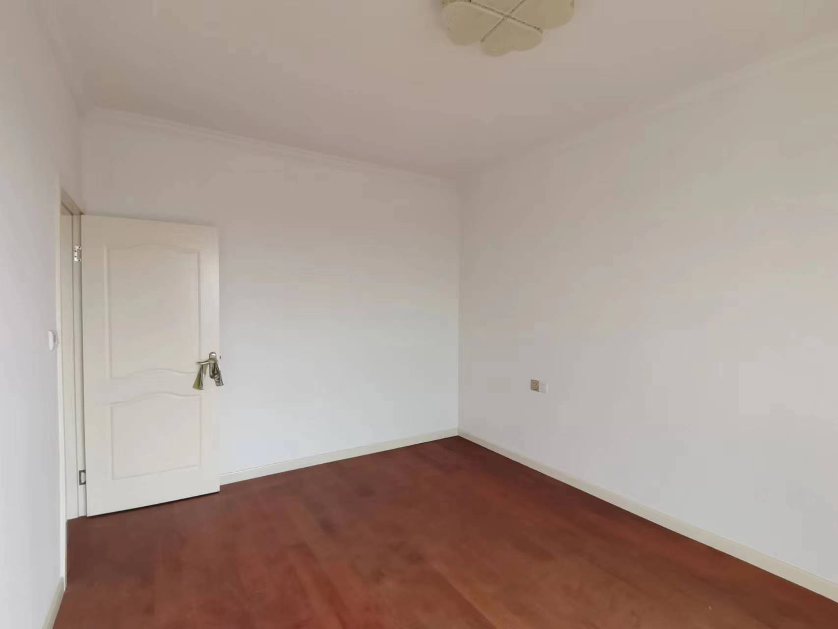 锦峰大厦 3室2厅2卫 165m&sup2;