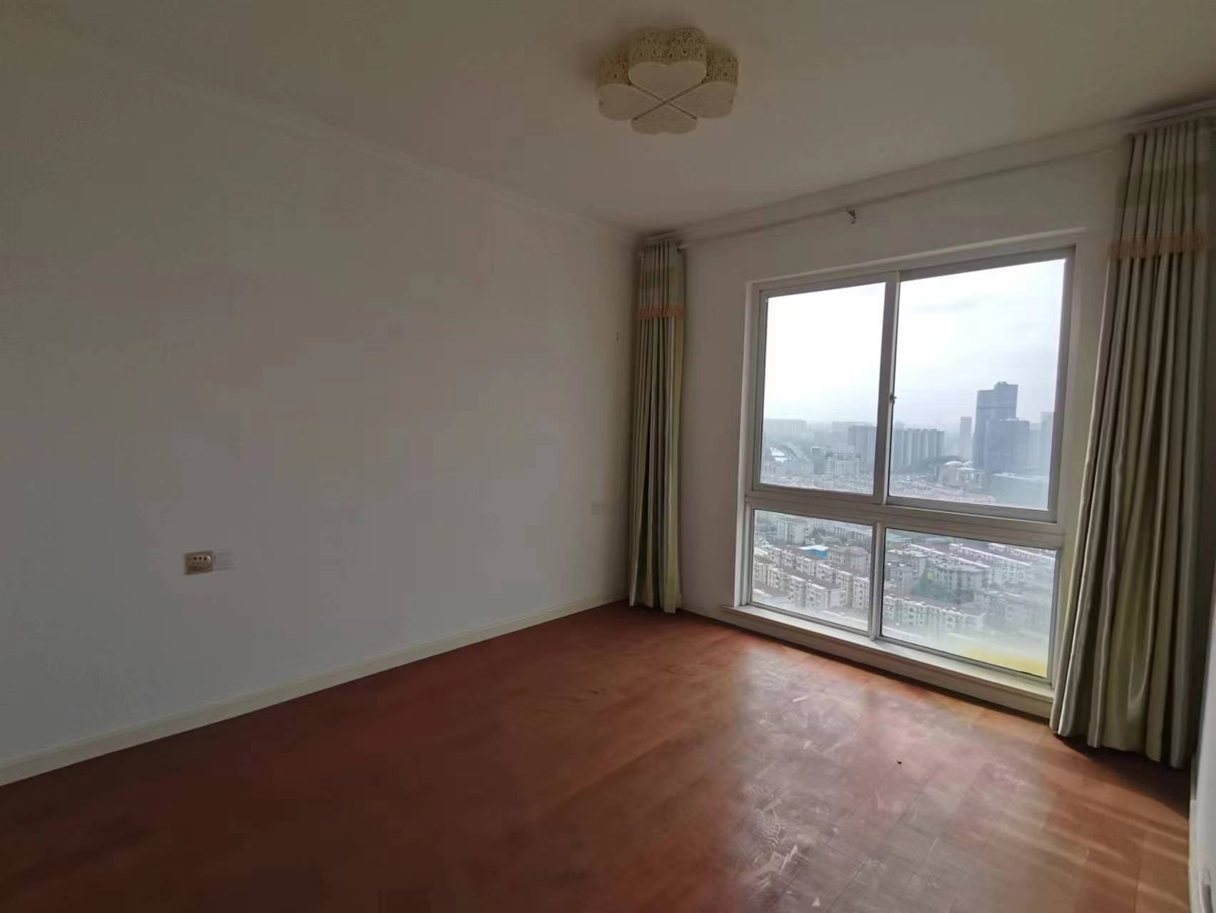 锦峰大厦 3室2厅2卫 165m&sup2;