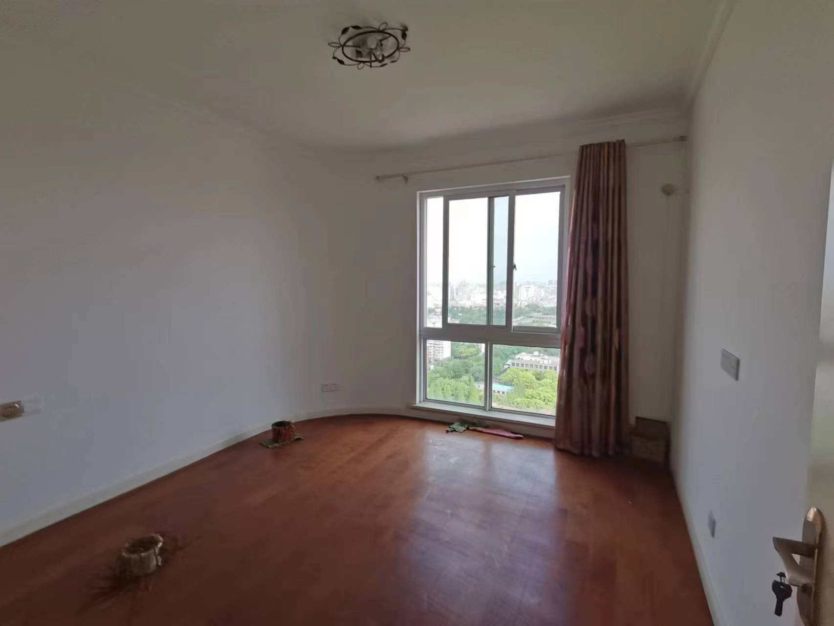 锦峰大厦 3室2厅2卫 165m&sup2;