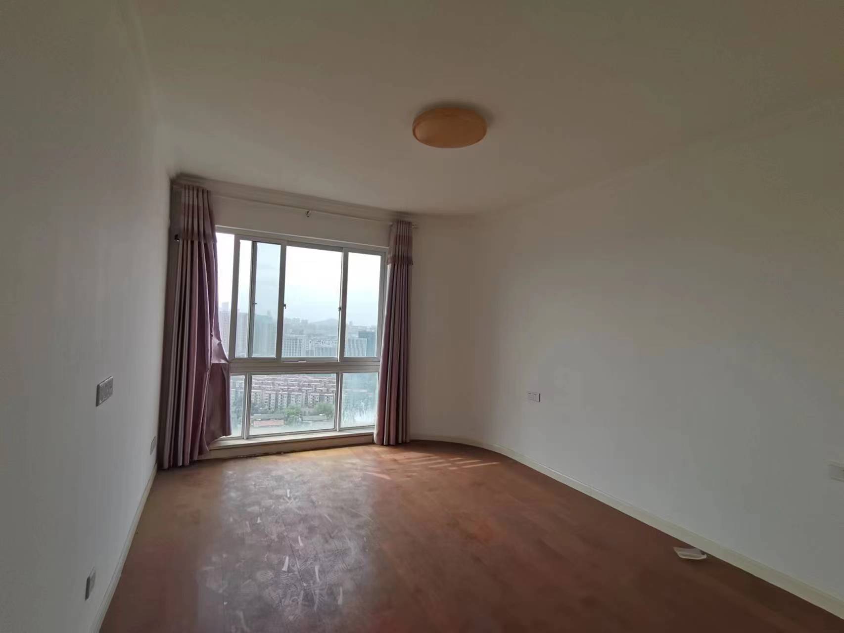 锦峰大厦 3室2厅2卫 165m&sup2;