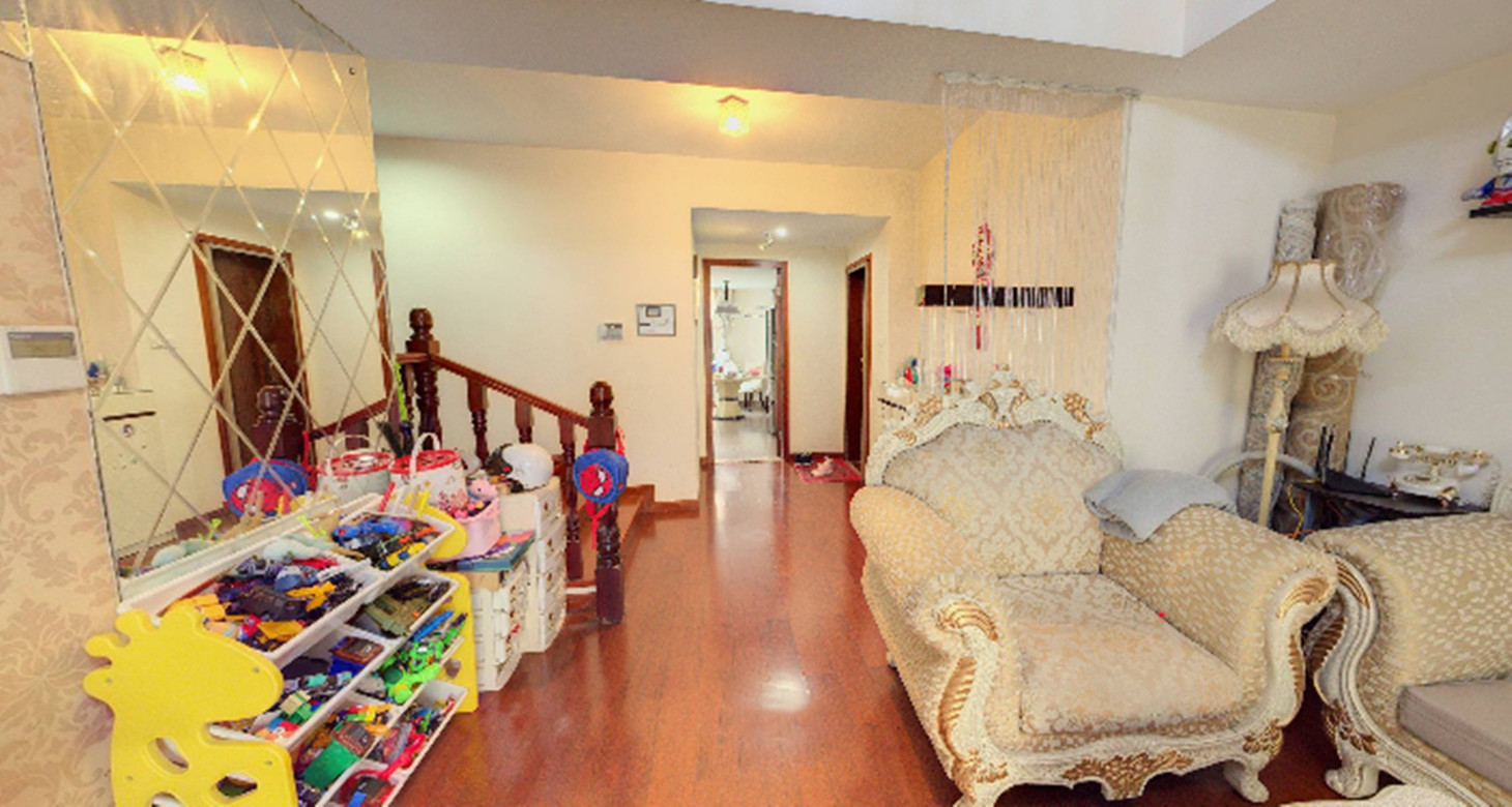 优山美地花园北区 3室2厅2卫 141m&sup2;