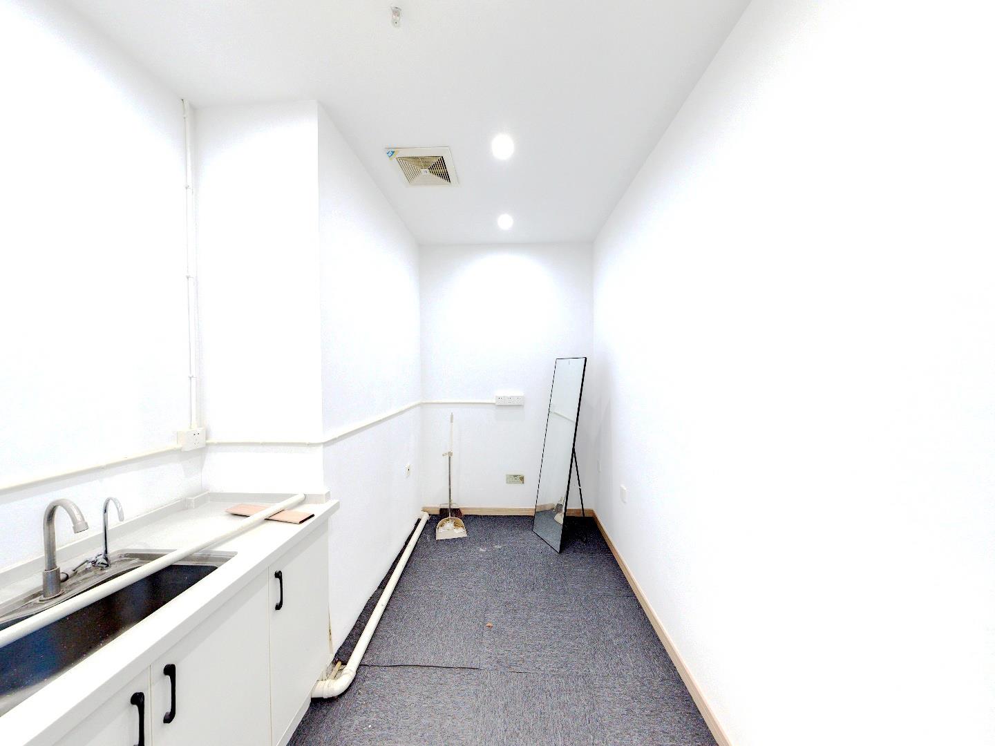 中南世纪城北区 2室1厅1卫 84m&sup2;
