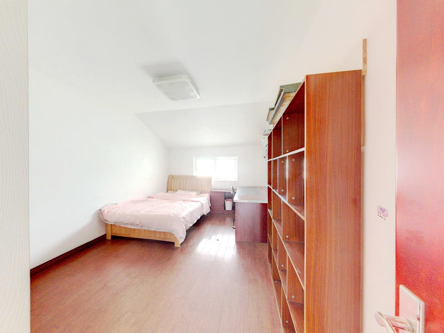 世纪新城 3室2厅2卫 149.00m&sup2;