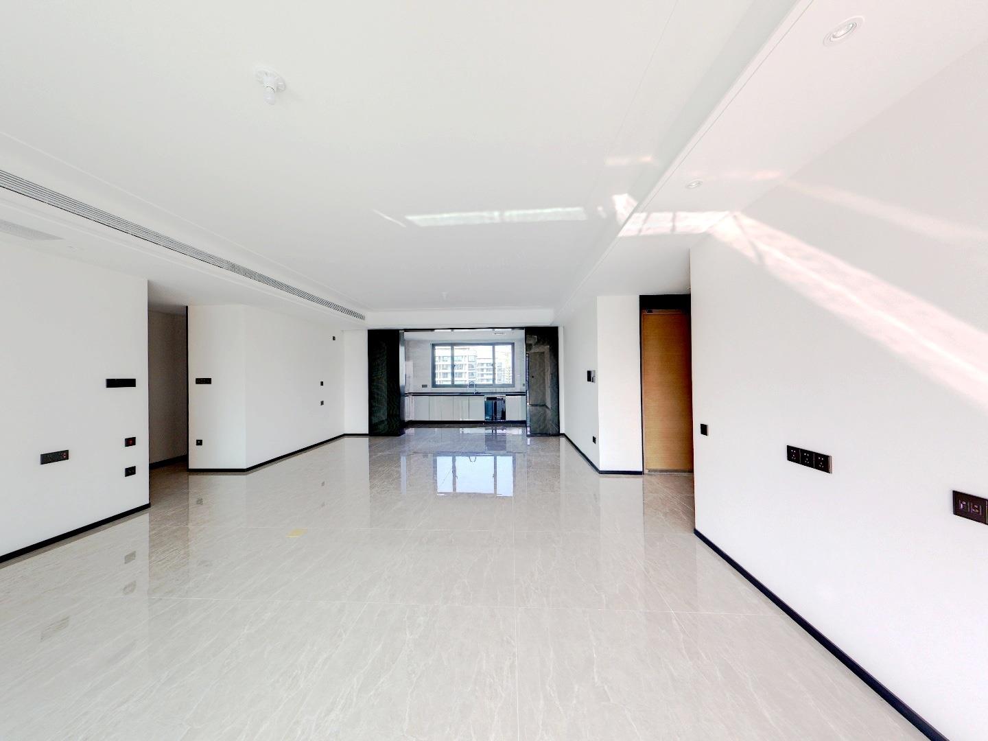 万科方圆 4室2厅3卫 175m²