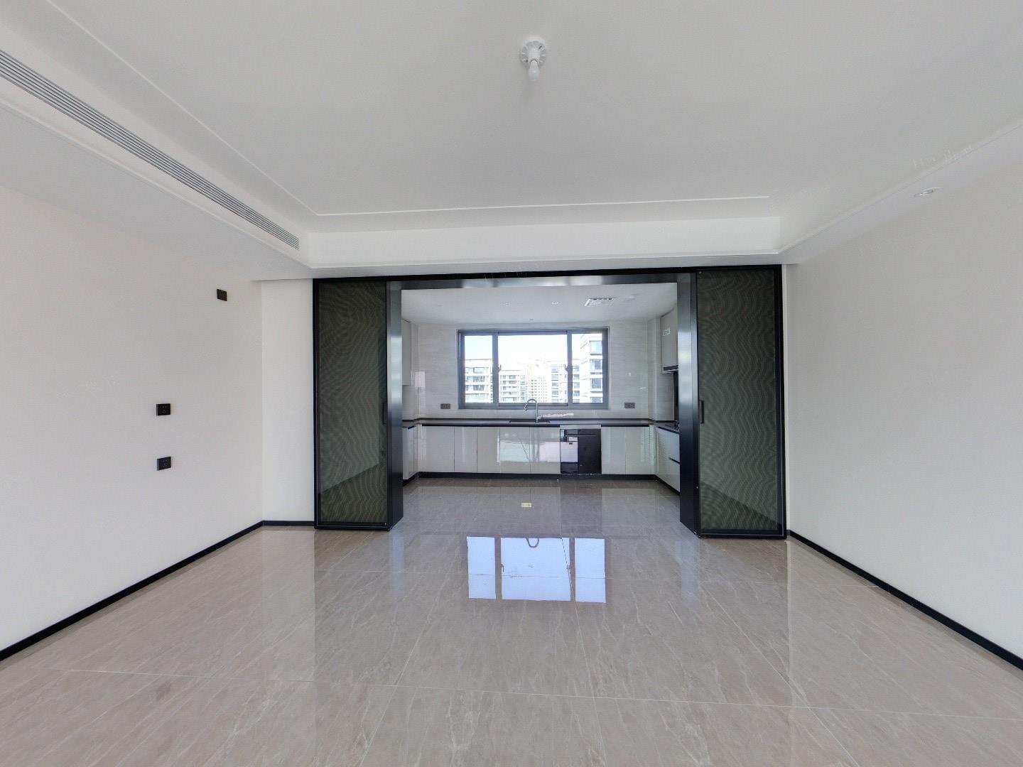 万科方圆 4室2厅3卫 175m&sup2;