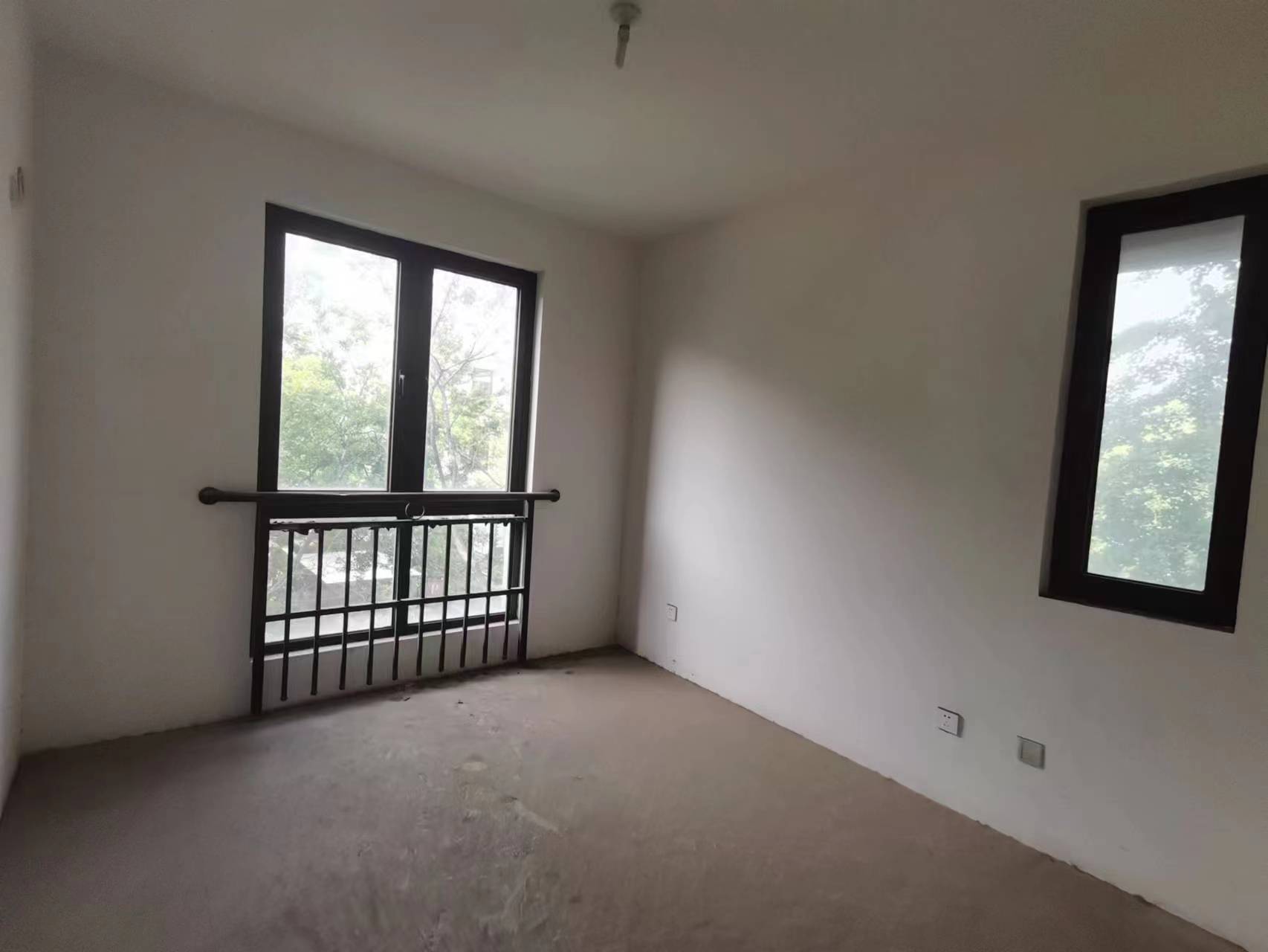 城市嘉苑 3室2厅1卫 145m&sup2;