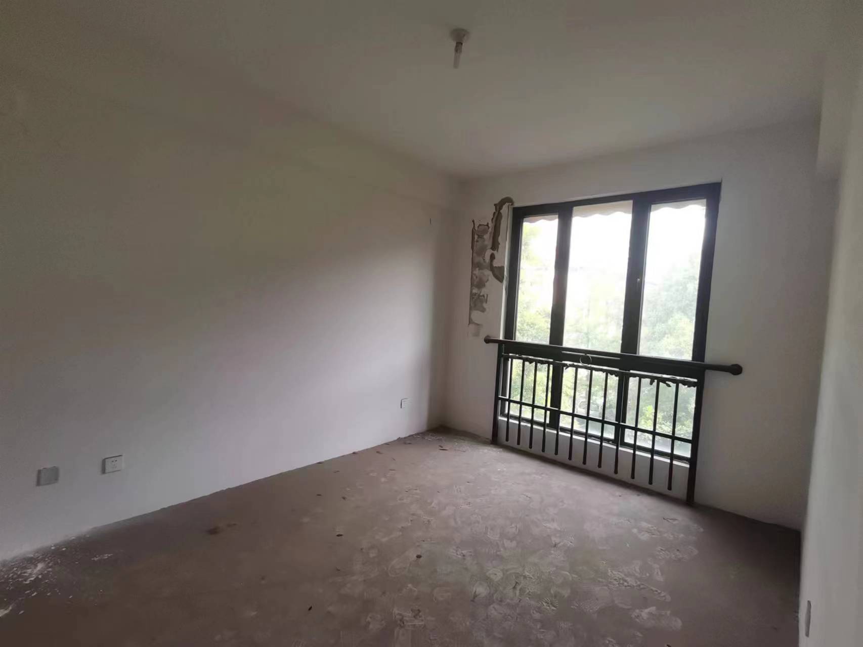 城市嘉苑 3室2厅1卫 145m&sup2;