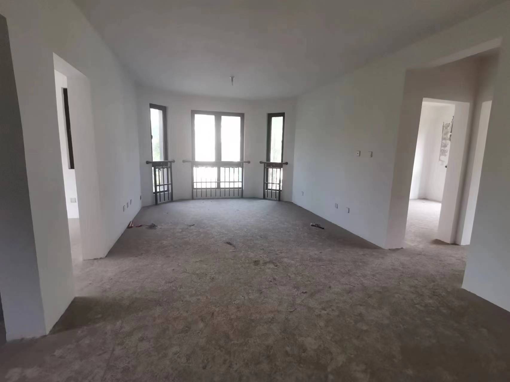 城市嘉苑 3室2厅1卫 145m&sup2;