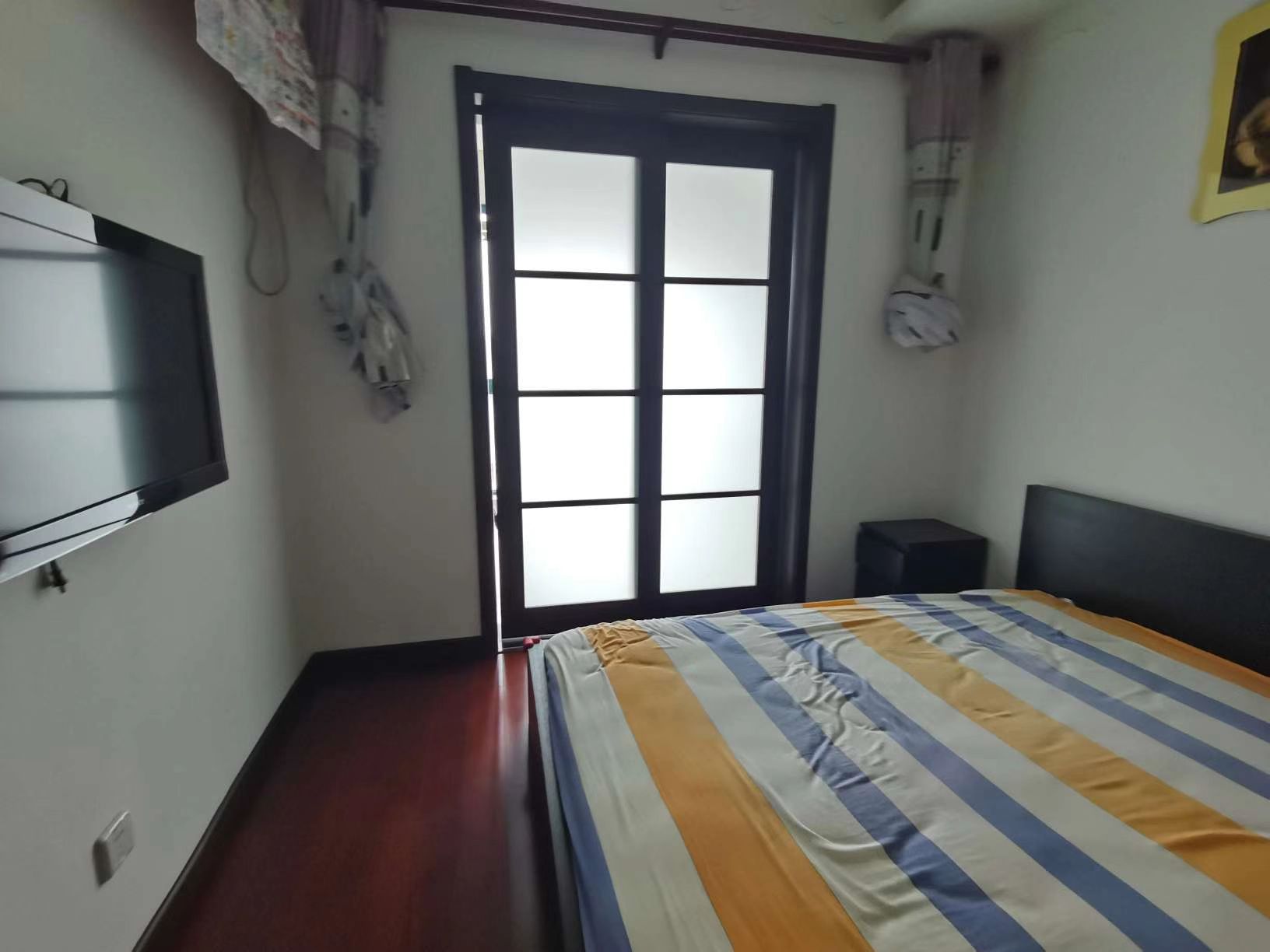 水榭花都 3室2厅1卫 127.00m&sup2;