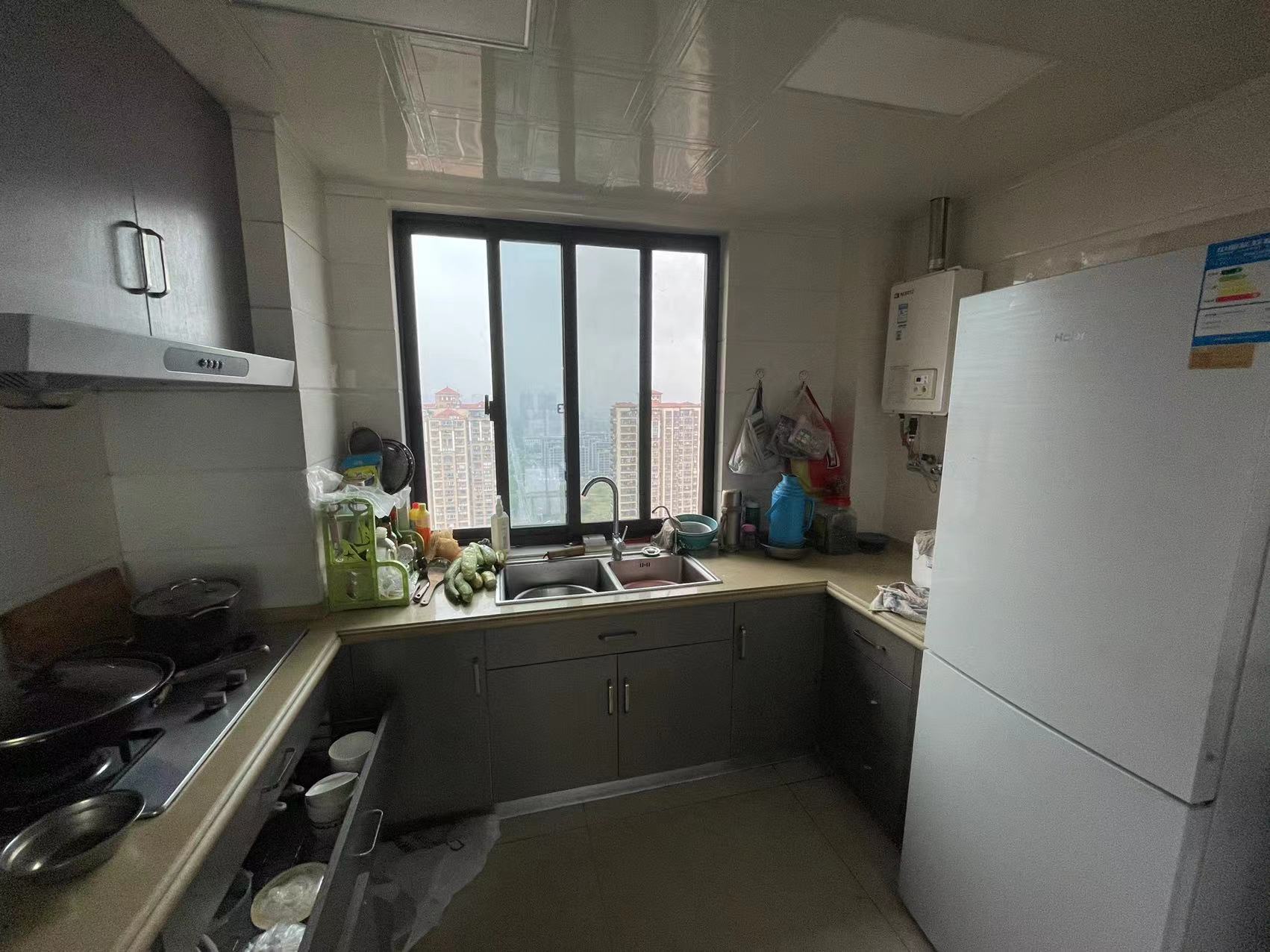 华强城 7室4厅4卫 233m²