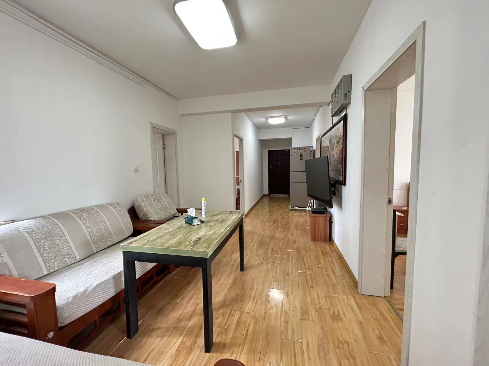 学士府 3室2厅1卫 135m&sup2;