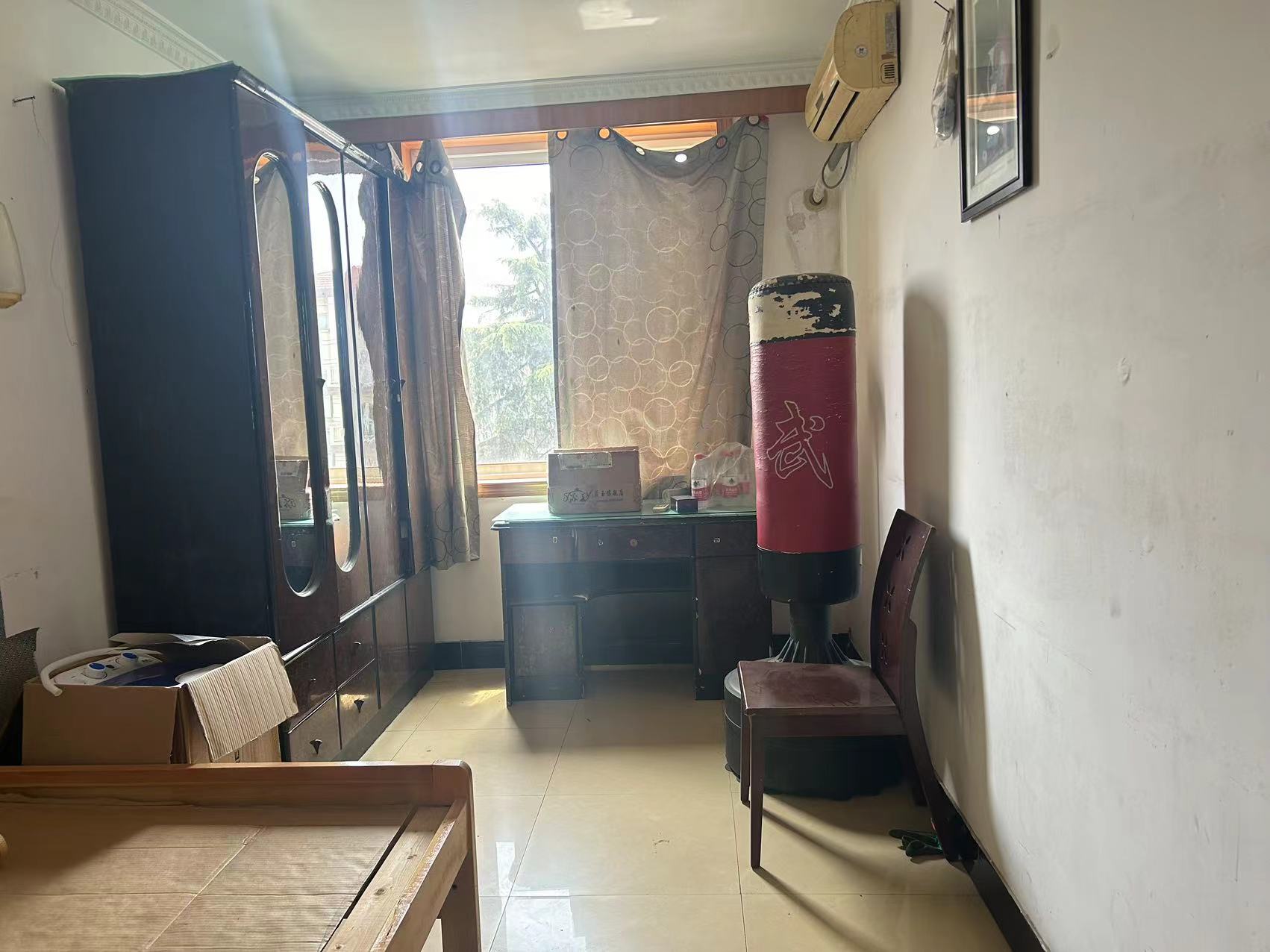虹桥新村(朝霞路) 2室1厅1卫 58m&sup2;