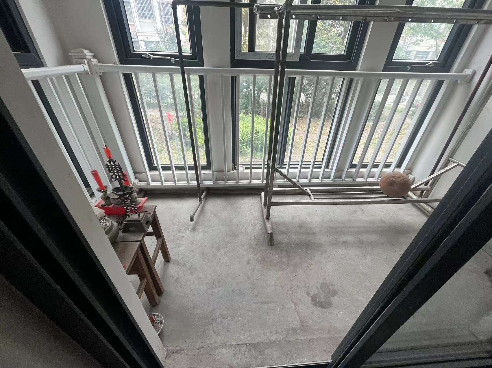 星宇花园 2室2厅1卫 73m&sup2;