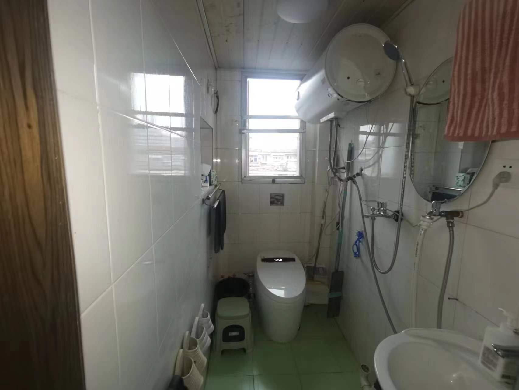 新建路新村（新建花苑） 2室2厅1卫 76.00m&sup2;
