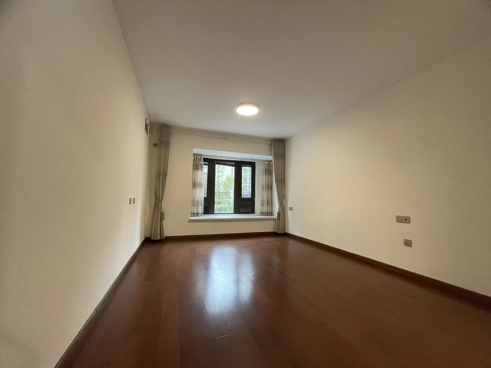 中南万科大都会 3室2厅2卫 125.25m&sup2;