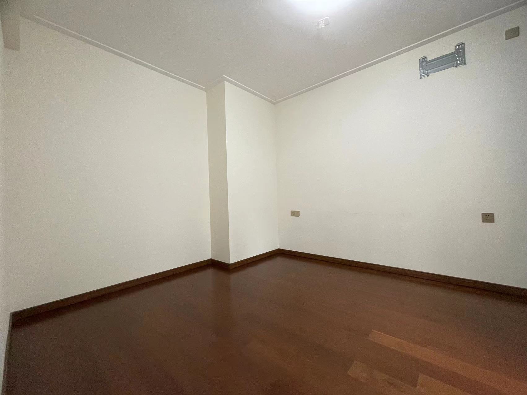 中南万科大都会 3室2厅2卫 125.25m&sup2;