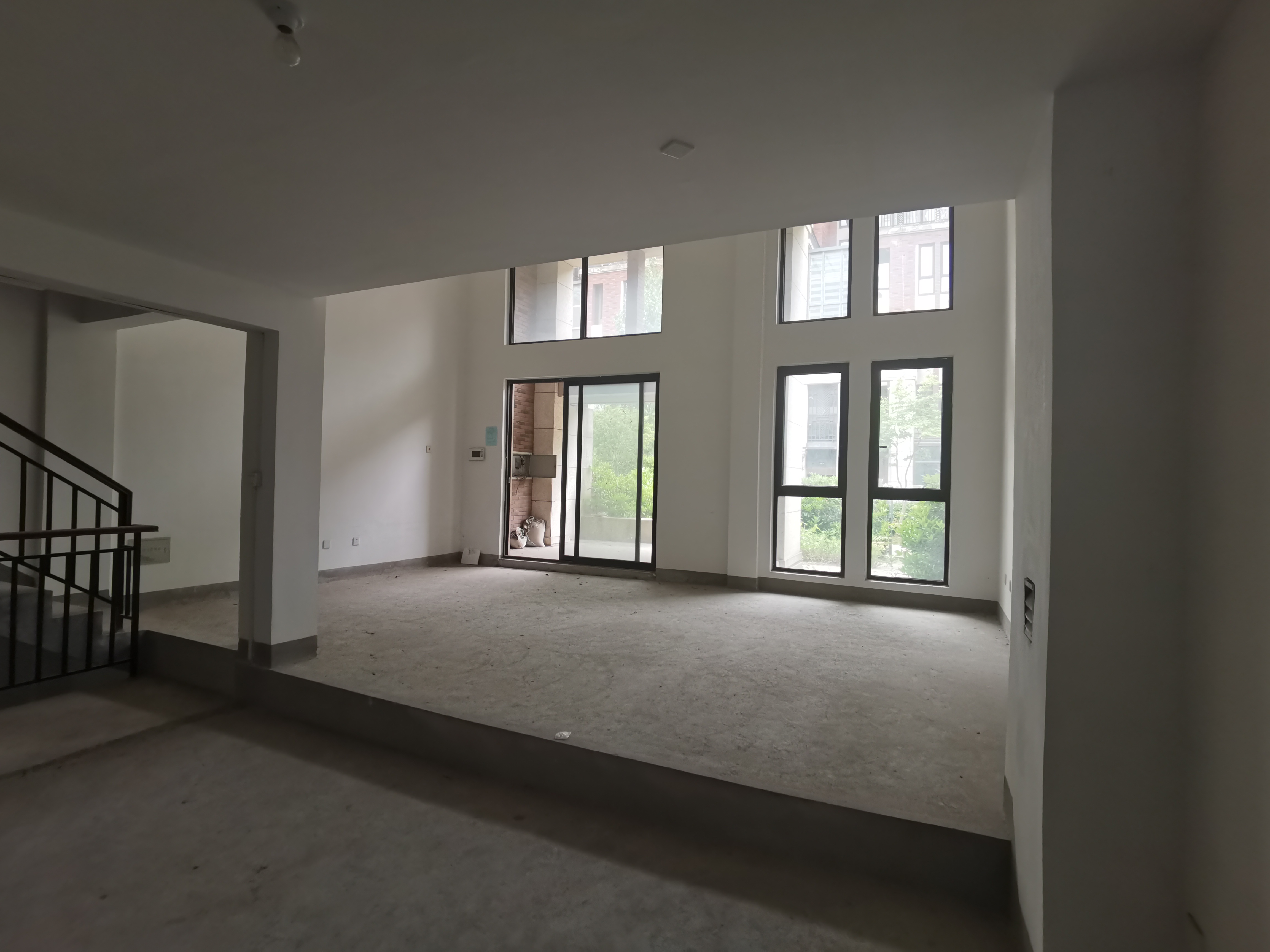 山水壹号 5室2厅4卫 267.00m&sup2;