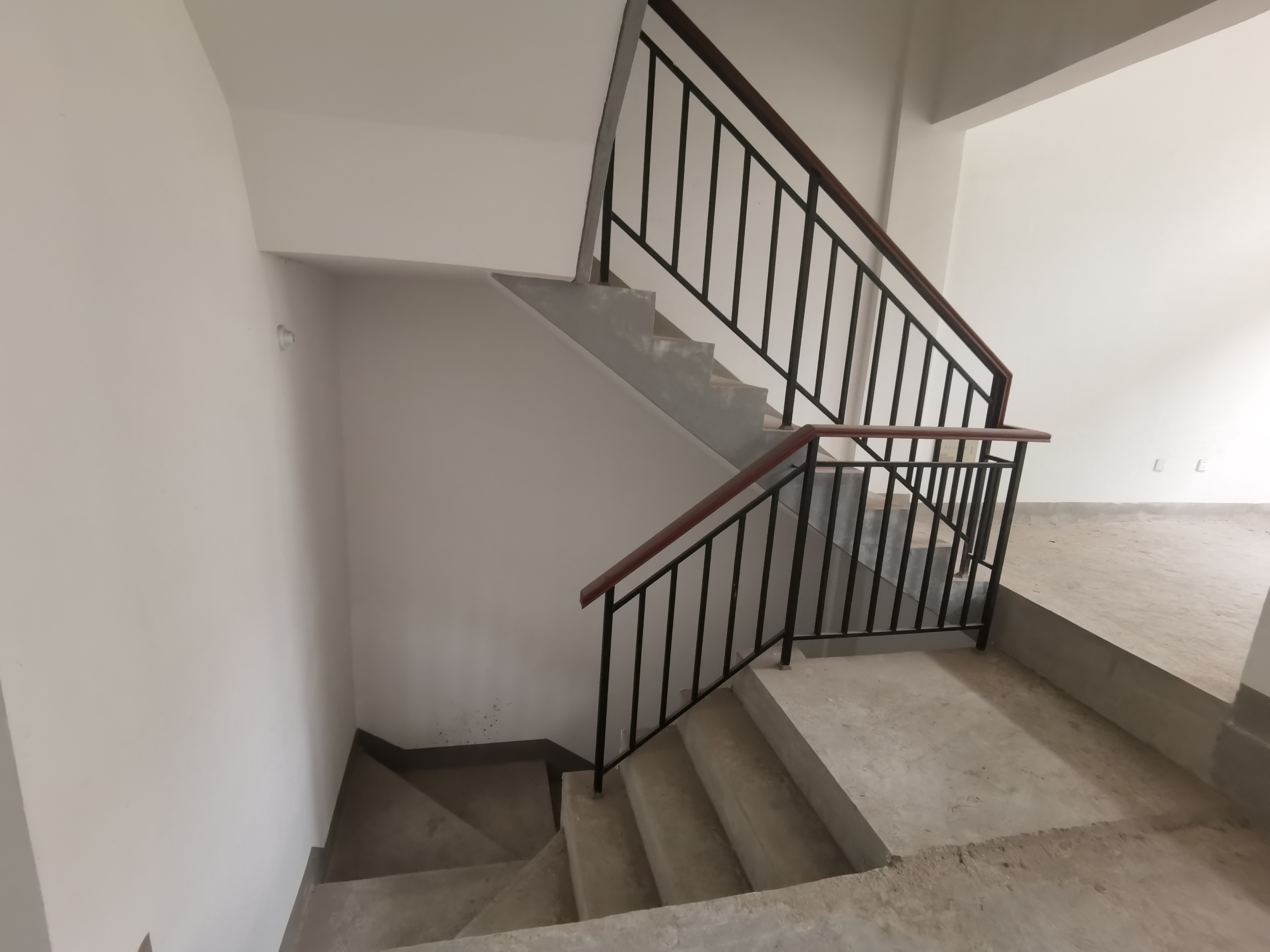 山水壹号 5室2厅4卫 267.00m&sup2;