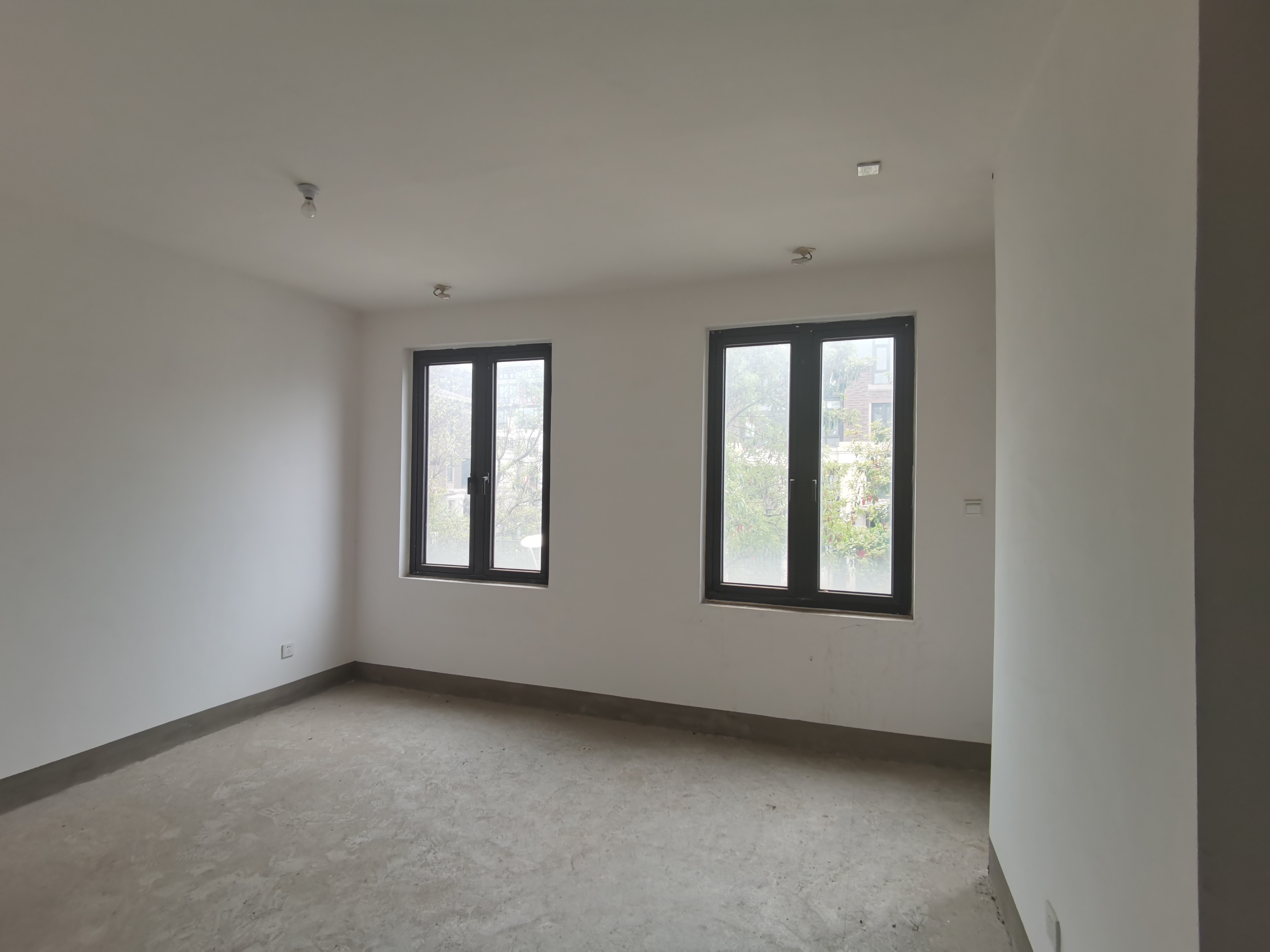 山水壹号 5室2厅4卫 267.00m&sup2;
