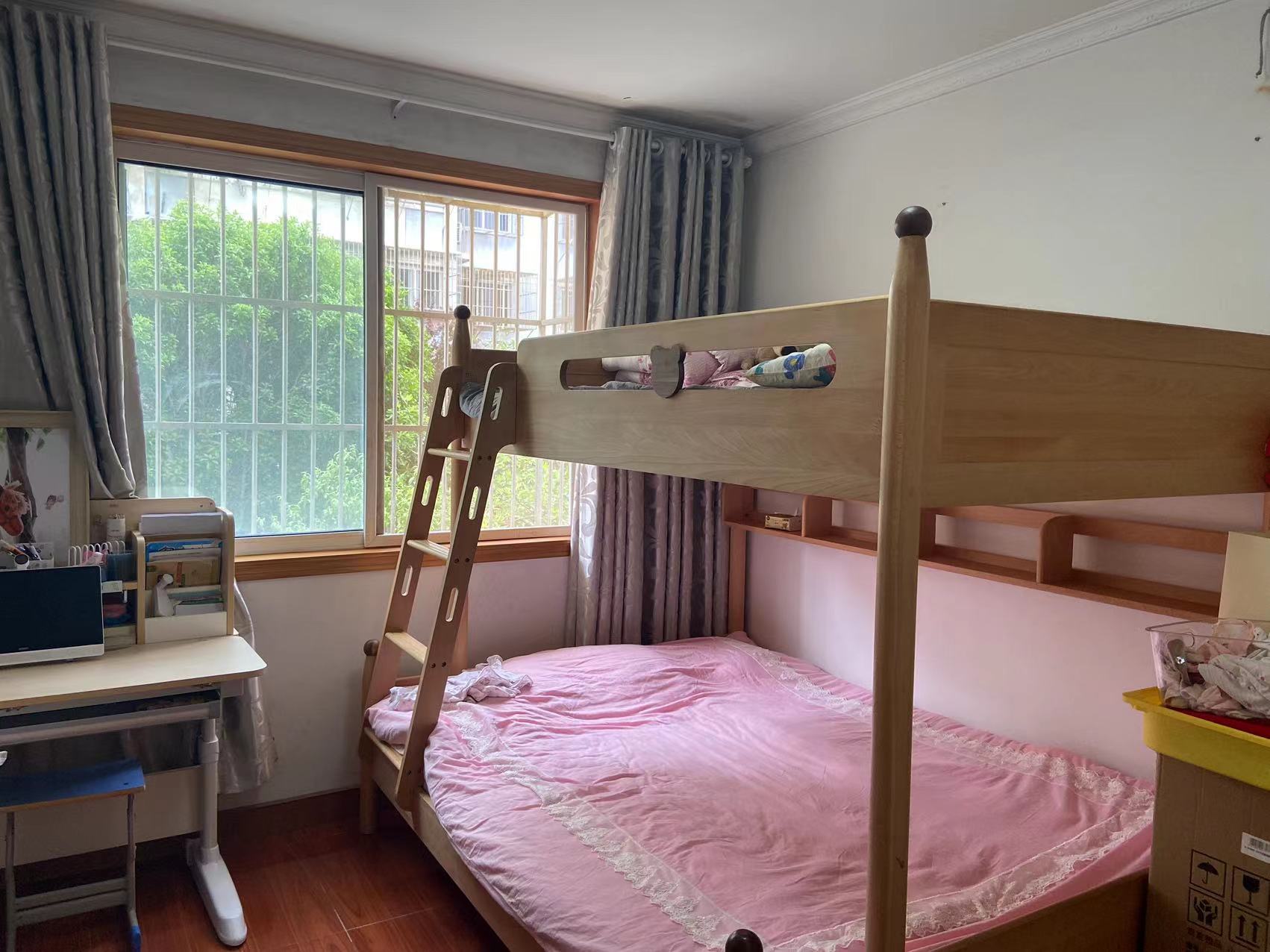 跃龙小苑 3室1厅1卫 101m&sup2;
