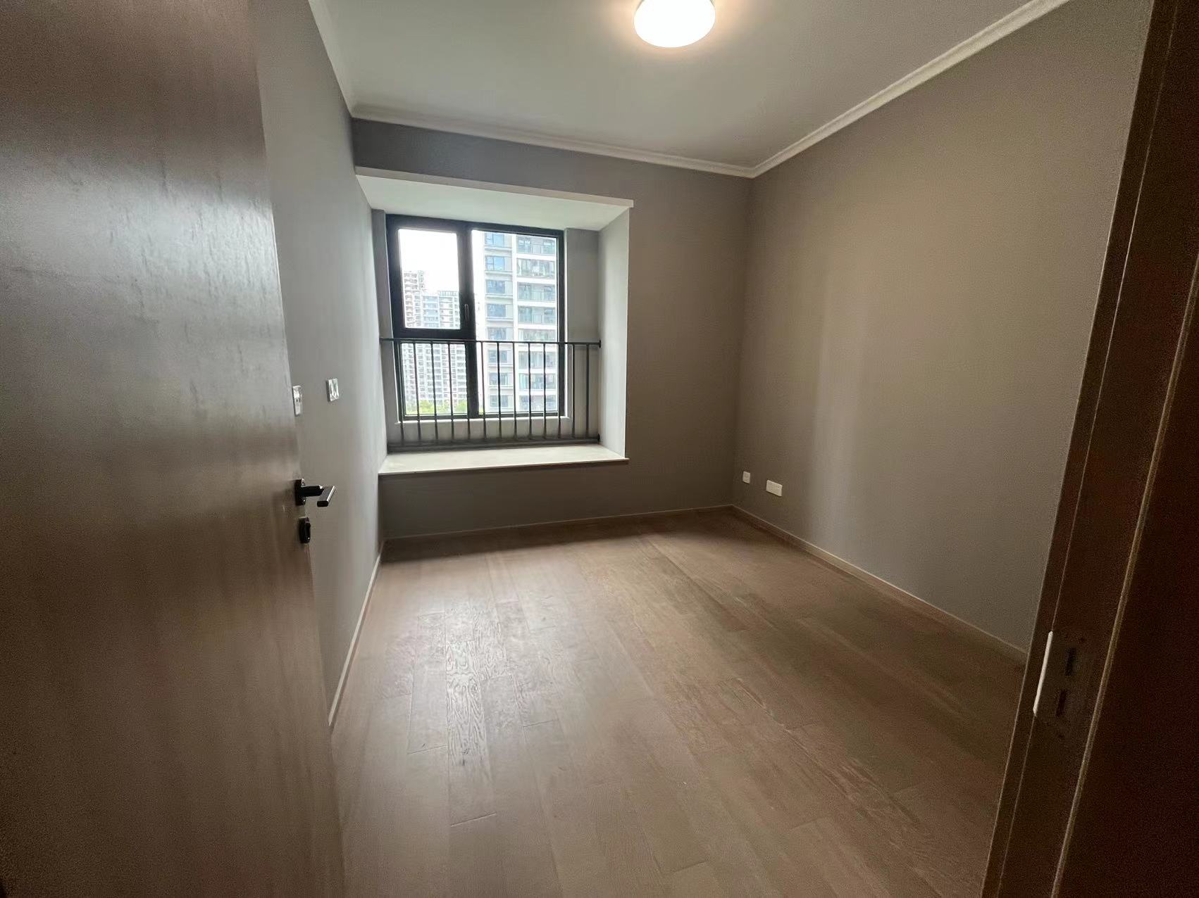 华润悦府 4室2厅2卫 141m²